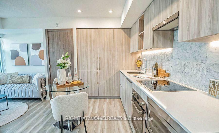 Photo 7 of Unit 605, 19 Bathurst Street, Toronto, Waterfront Communities — HOMEH