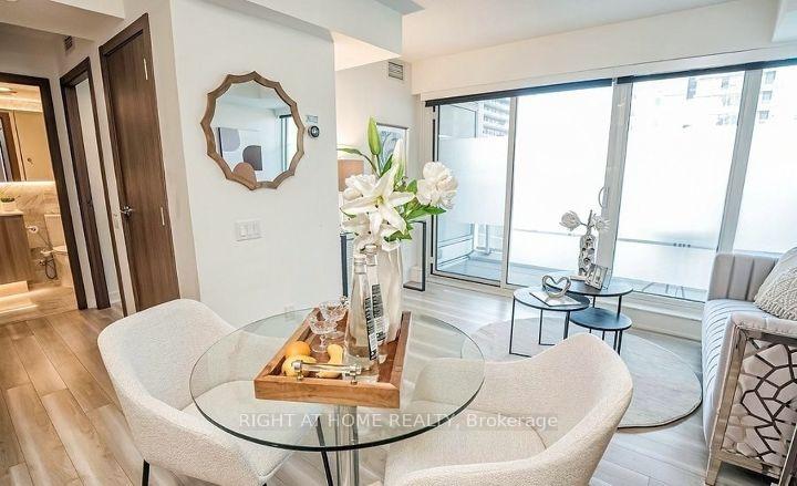 Photo 6 of Unit 605, 19 Bathurst Street, Toronto, Waterfront Communities — HOMEH