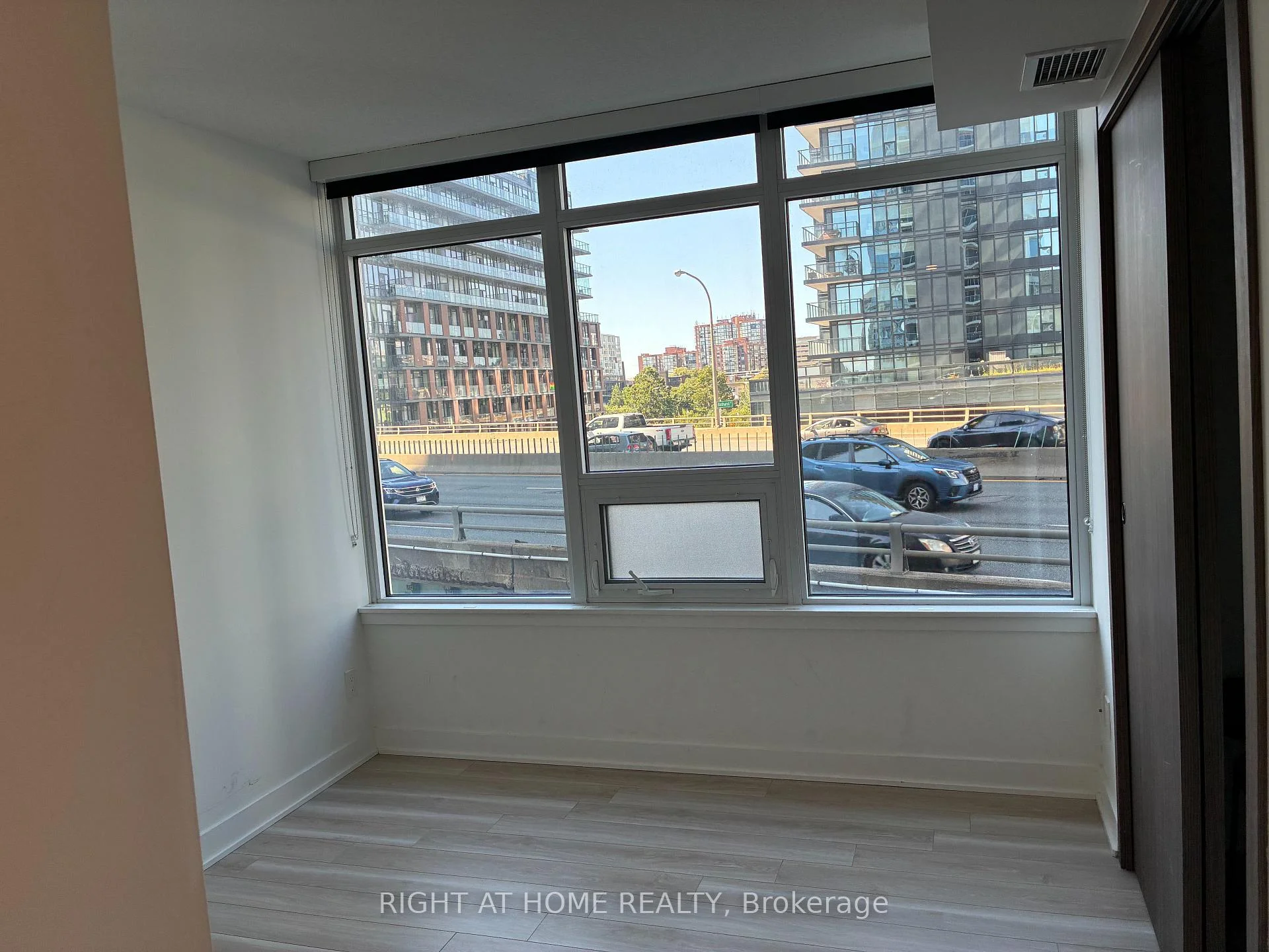Photo 16 of Unit 605, 19 Bathurst Street, Toronto, Waterfront Communities — HOMEH