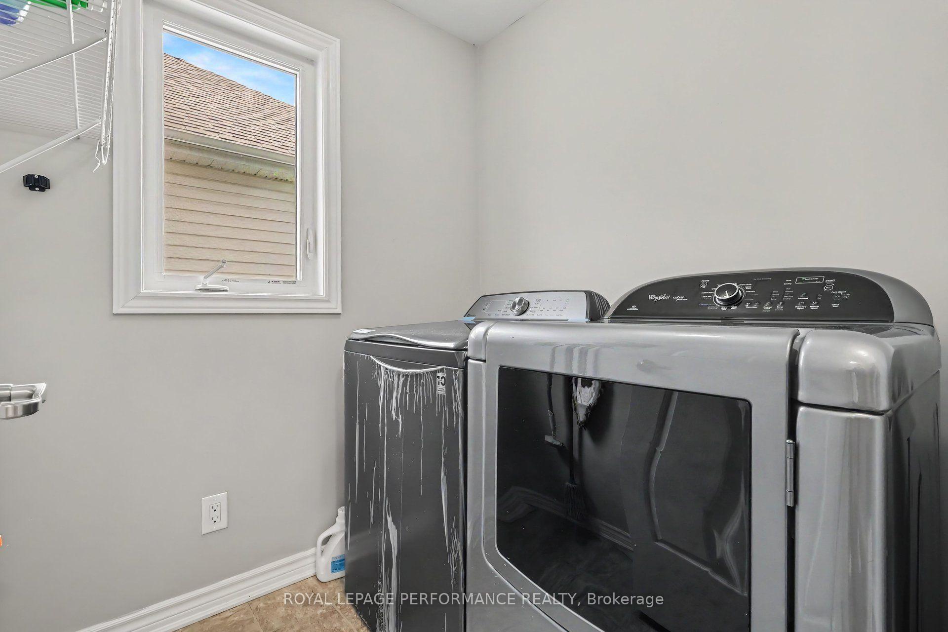 Photo 18 of 341 Willow Aster Circle, Ottawa, Avalon West — HOMEH