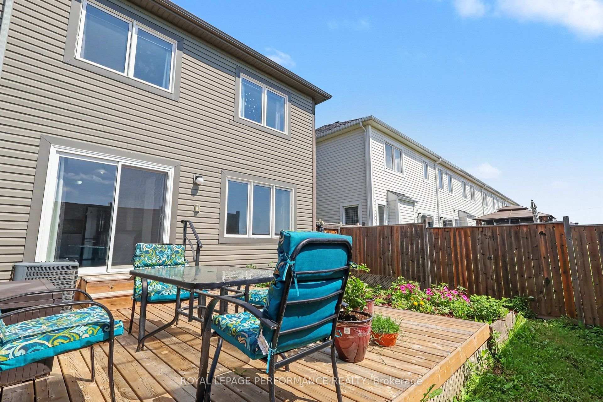 Photo 29 of 341 Willow Aster Circle, Ottawa, Avalon West — HOMEH