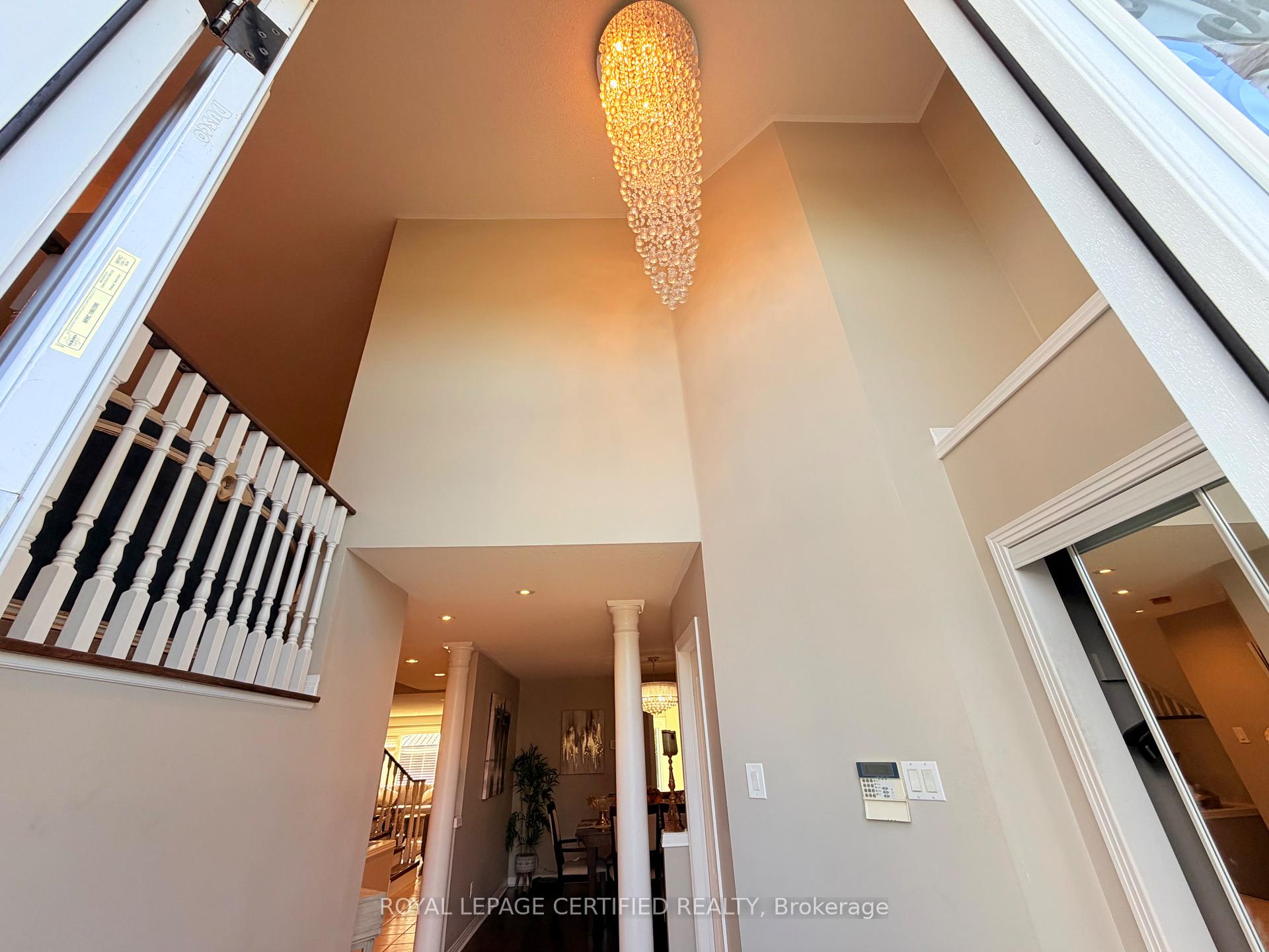 Photo 3 of 43 Boulding Avenue, Hamilton, Waterdown — HOMEH