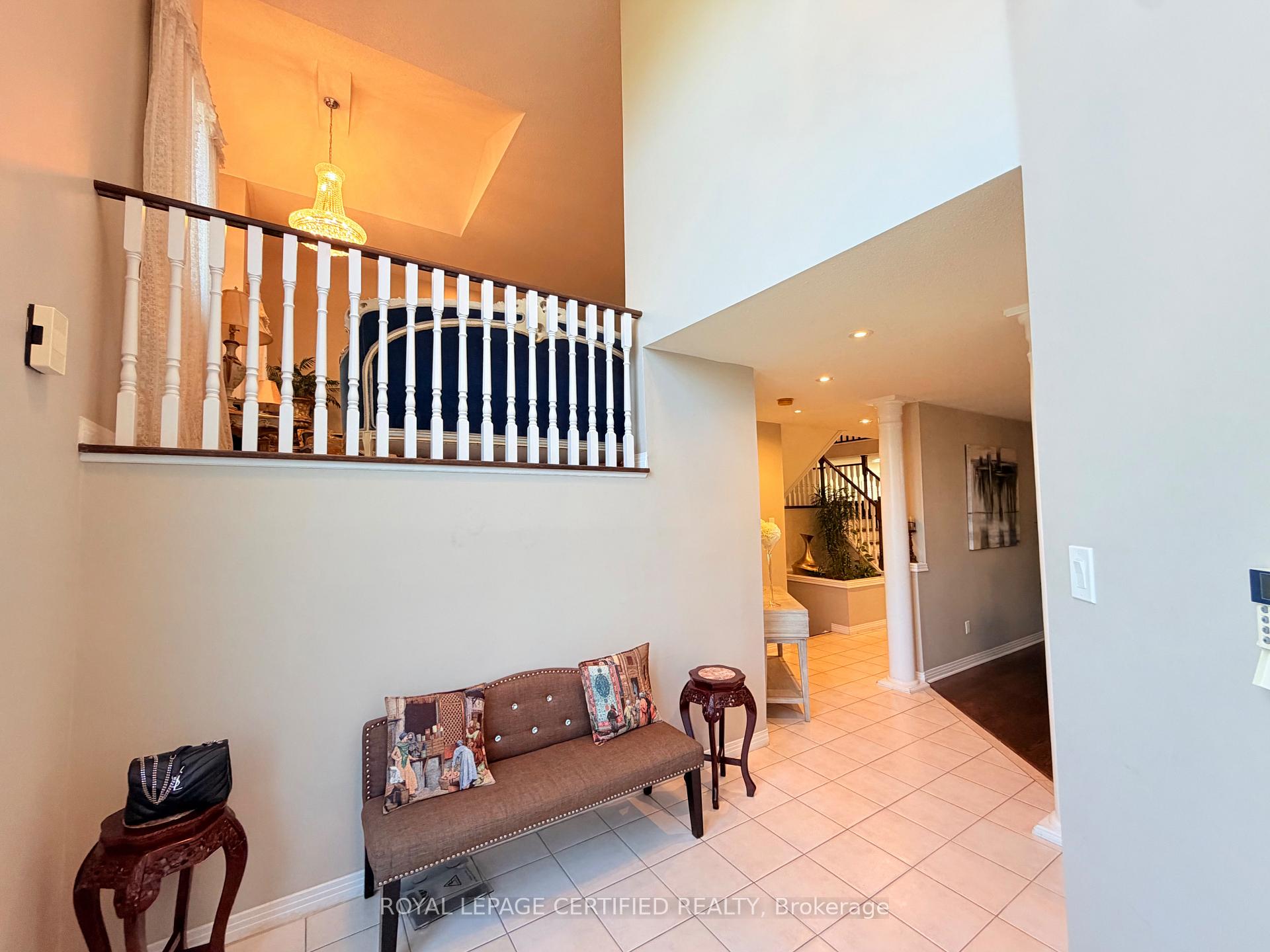 Photo 5 of 43 Boulding Avenue, Hamilton, Waterdown — HOMEH