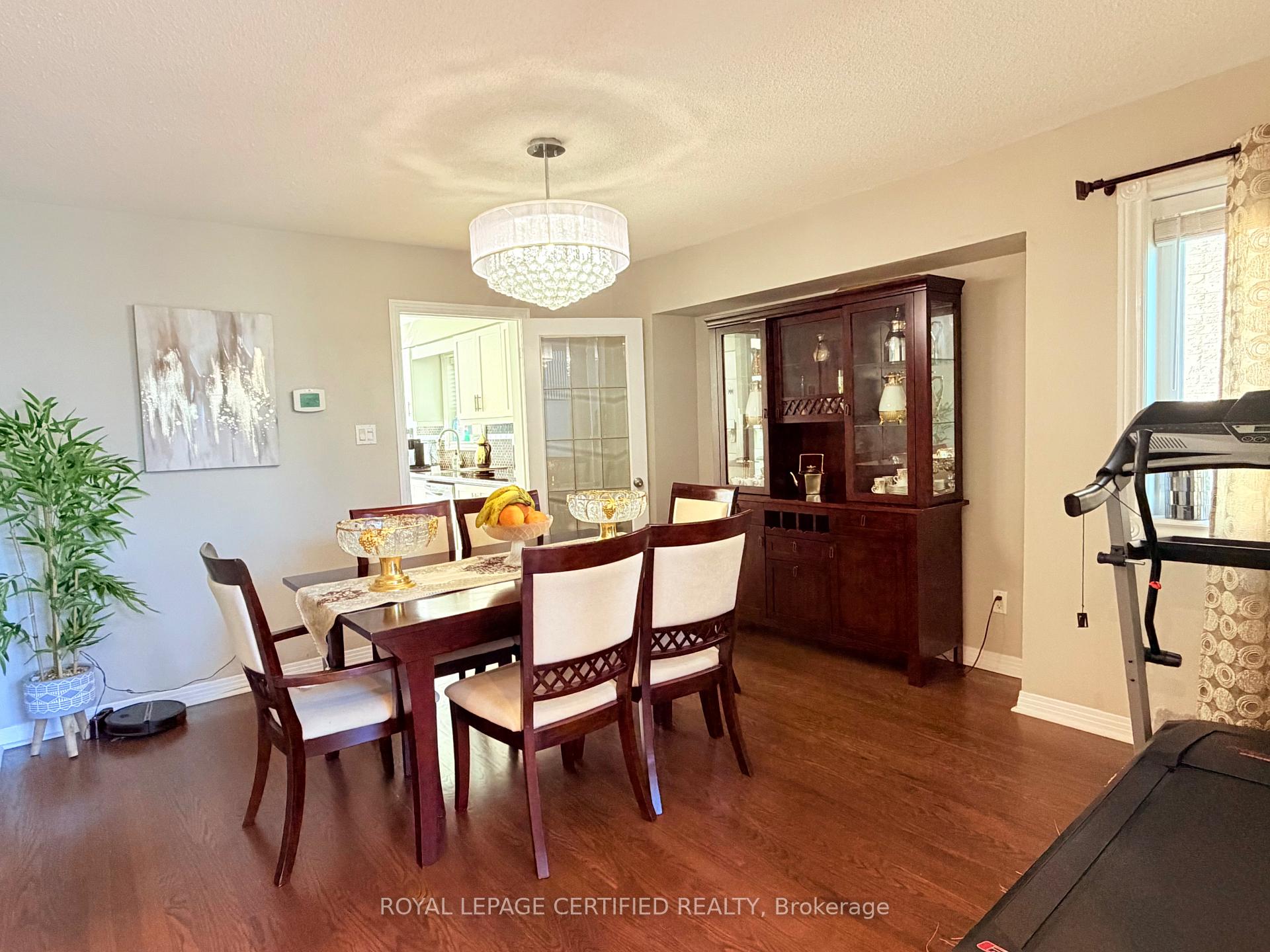 Photo 8 of 43 Boulding Avenue, Hamilton, Waterdown — HOMEH