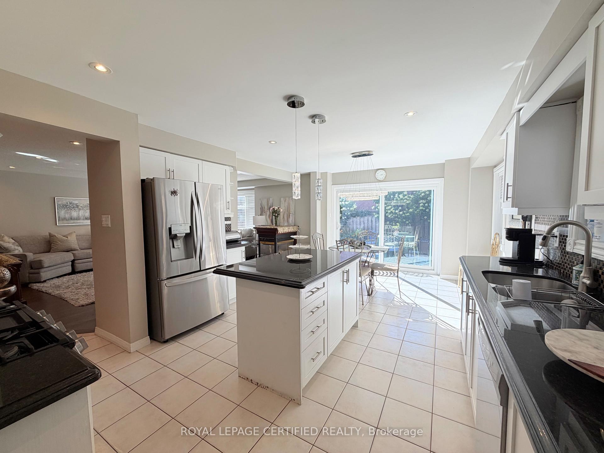 Photo 16 of 43 Boulding Avenue, Hamilton, Waterdown — HOMEH
