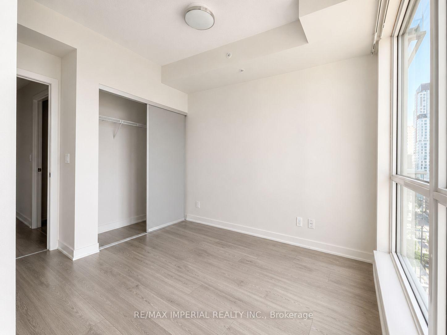 Photo 9 of Unit 1502, 30 Nelson Street, Toronto, Waterfront Communities — HOMEH