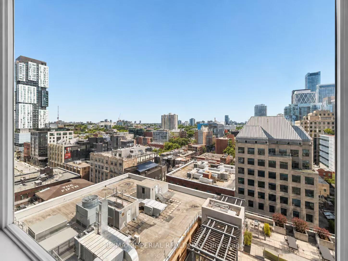 Photo 13 of Unit 1502, 30 Nelson Street, Toronto, Waterfront Communities — HOMEH