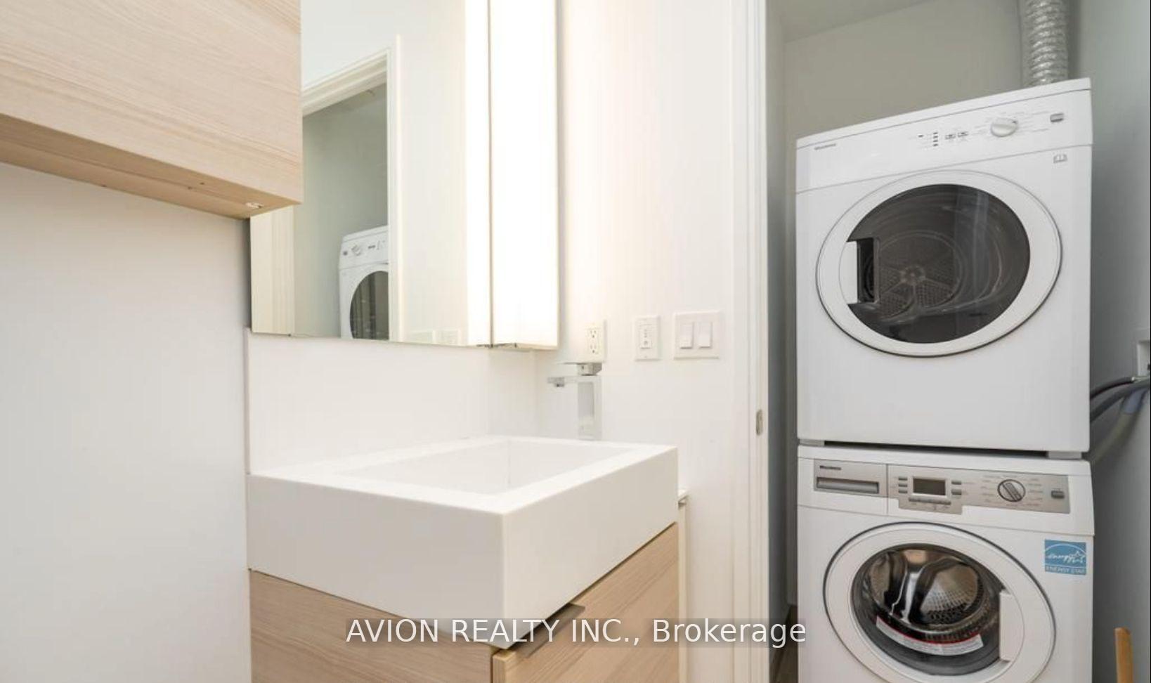 Photo 12 of Unit 3210, 88 Scott Street, Toronto, Church-Yonge Corridor — HOMEH
