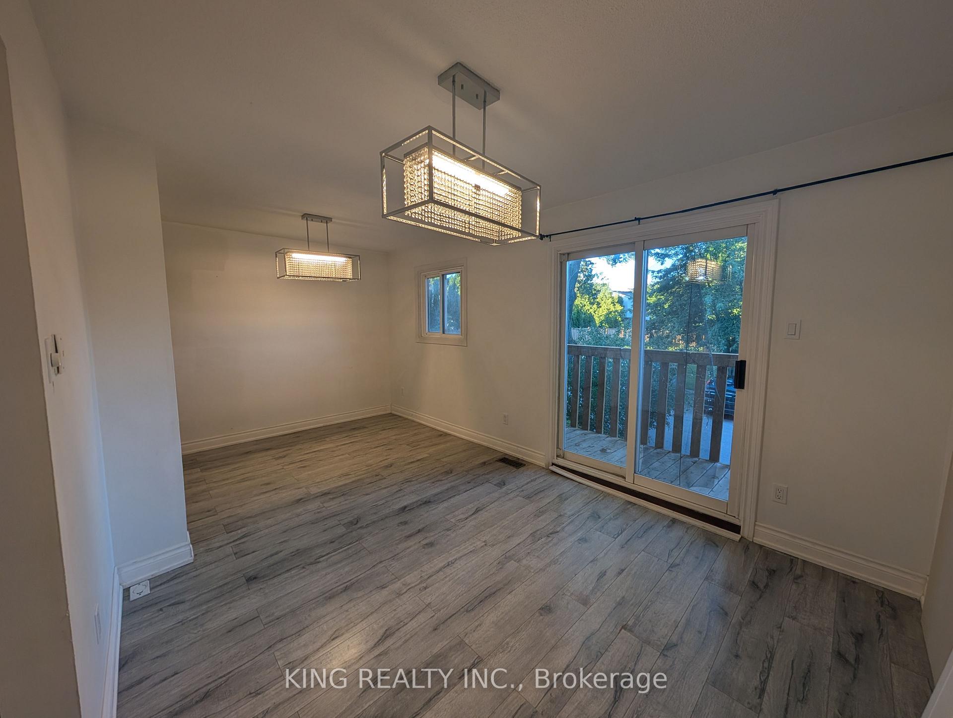 Photo 10 of Unit 7, 985 Limeridge Road E, Hamilton, Berrisfield — HOMEH