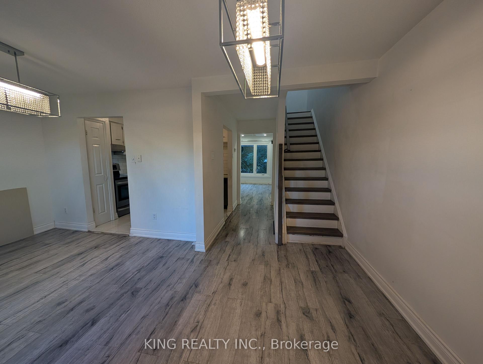 Photo 11 of Unit 7, 985 Limeridge Road E, Hamilton, Berrisfield — HOMEH