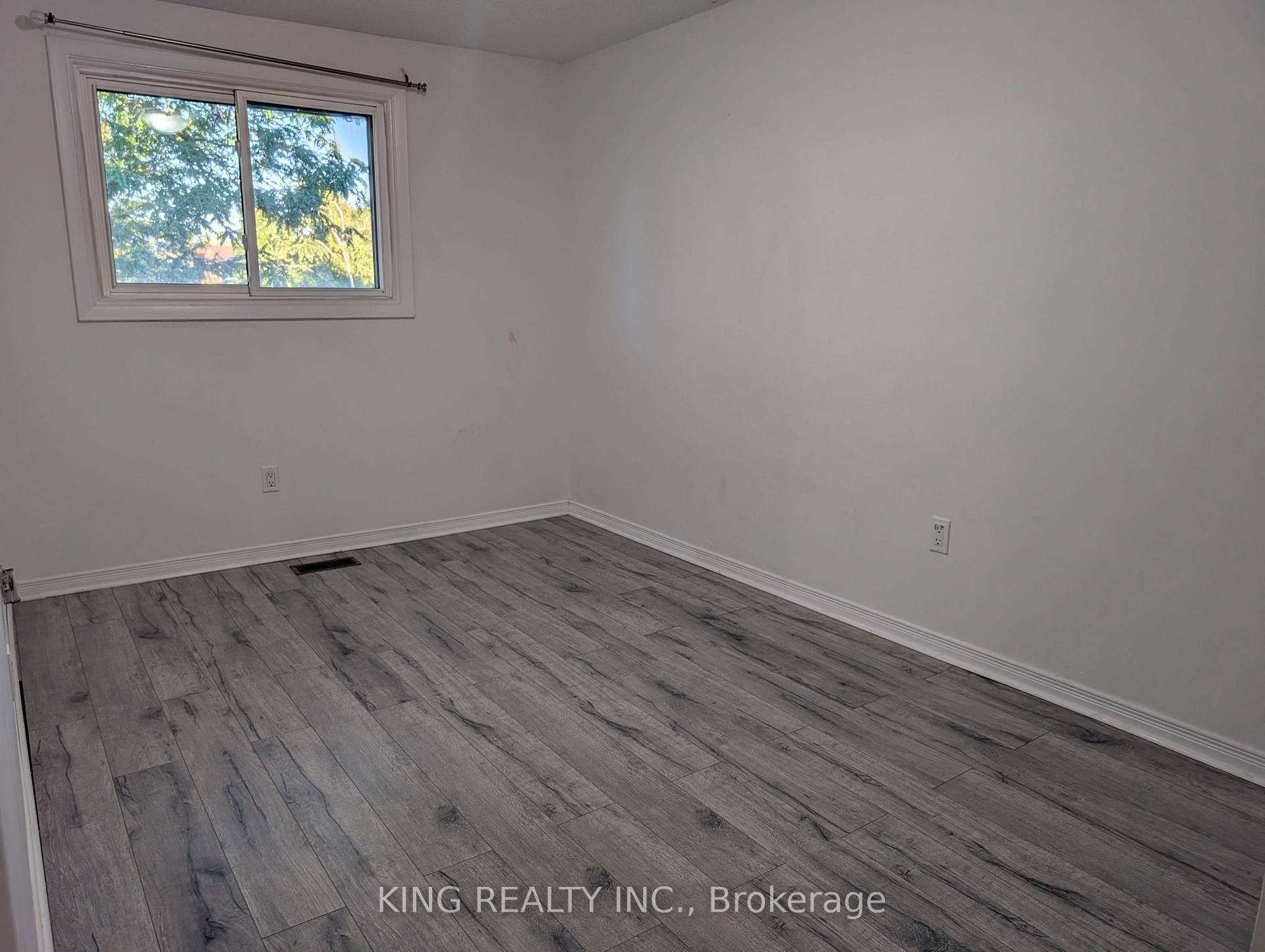 Photo 18 of Unit 7, 985 Limeridge Road E, Hamilton, Berrisfield — HOMEH