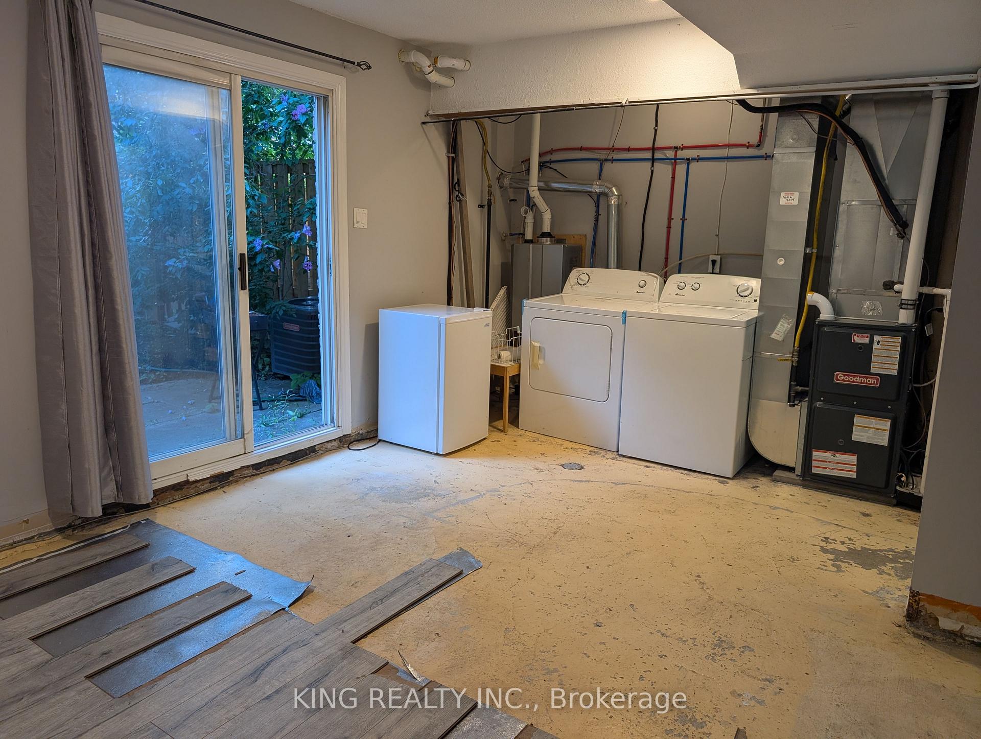 Photo 21 of Unit 7, 985 Limeridge Road E, Hamilton, Berrisfield — HOMEH