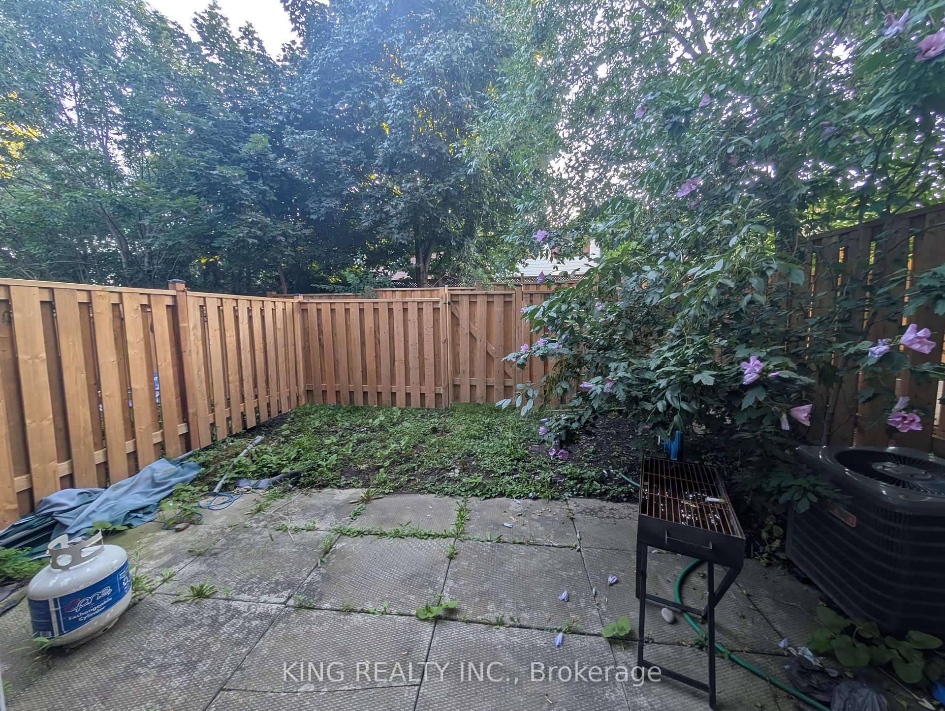 Photo 22 of Unit 7, 985 Limeridge Road E, Hamilton, Berrisfield — HOMEH