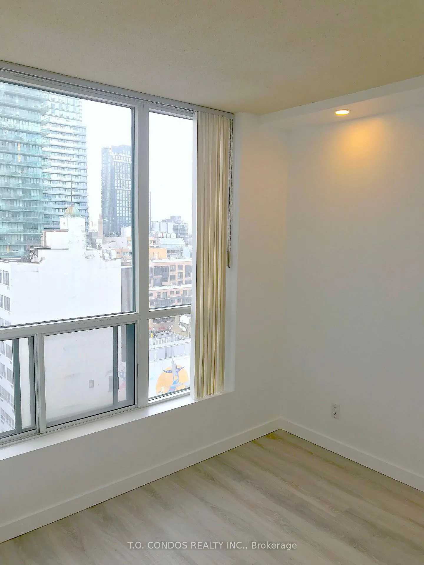 Photo 15 of Unit 1402, 92 King Street E, Toronto, Church-Yonge Corridor — HOMEH