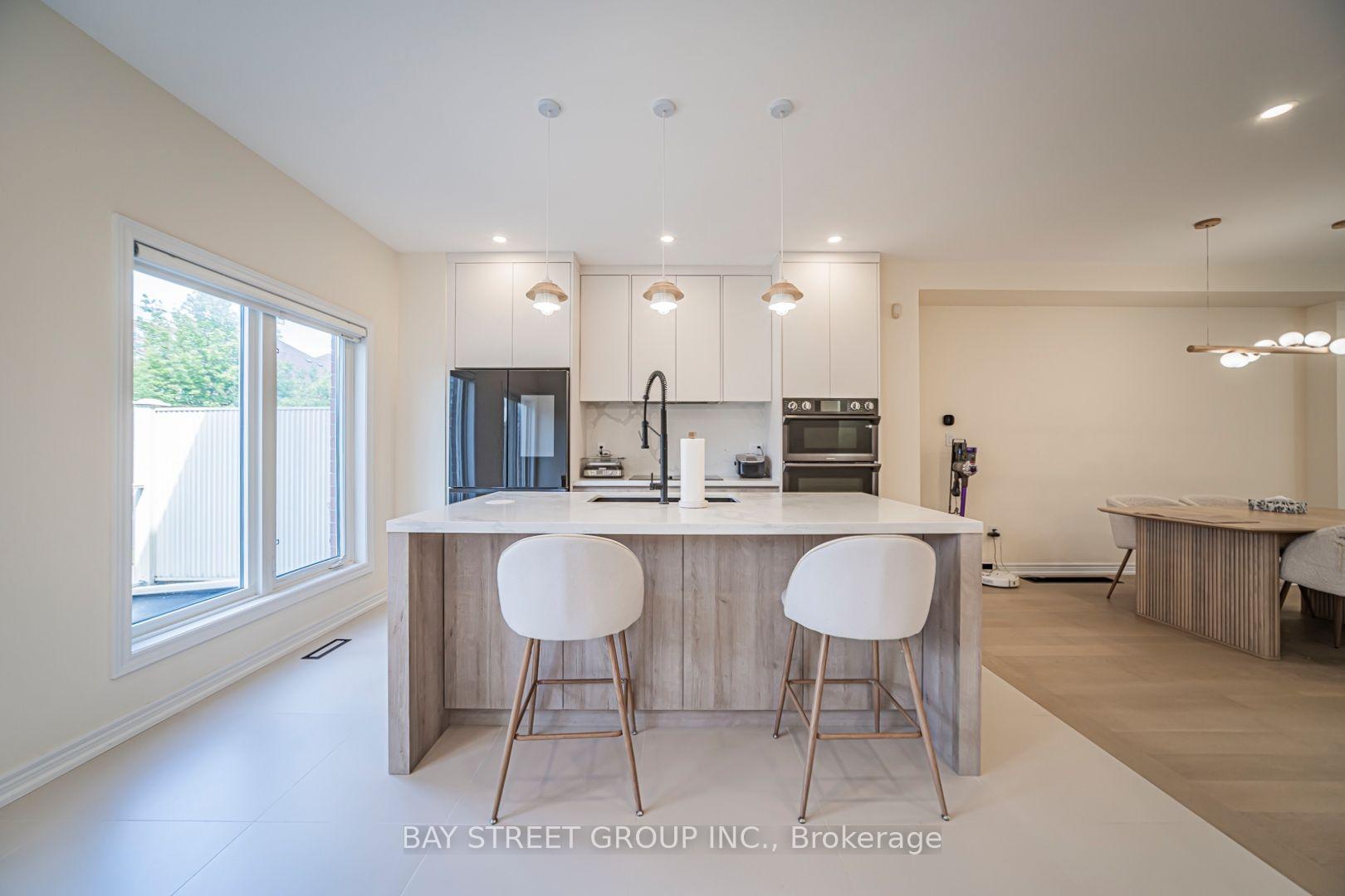 Photo 7 of 16 Dahlia Road, Markham, Commerce Valley — HOMEH