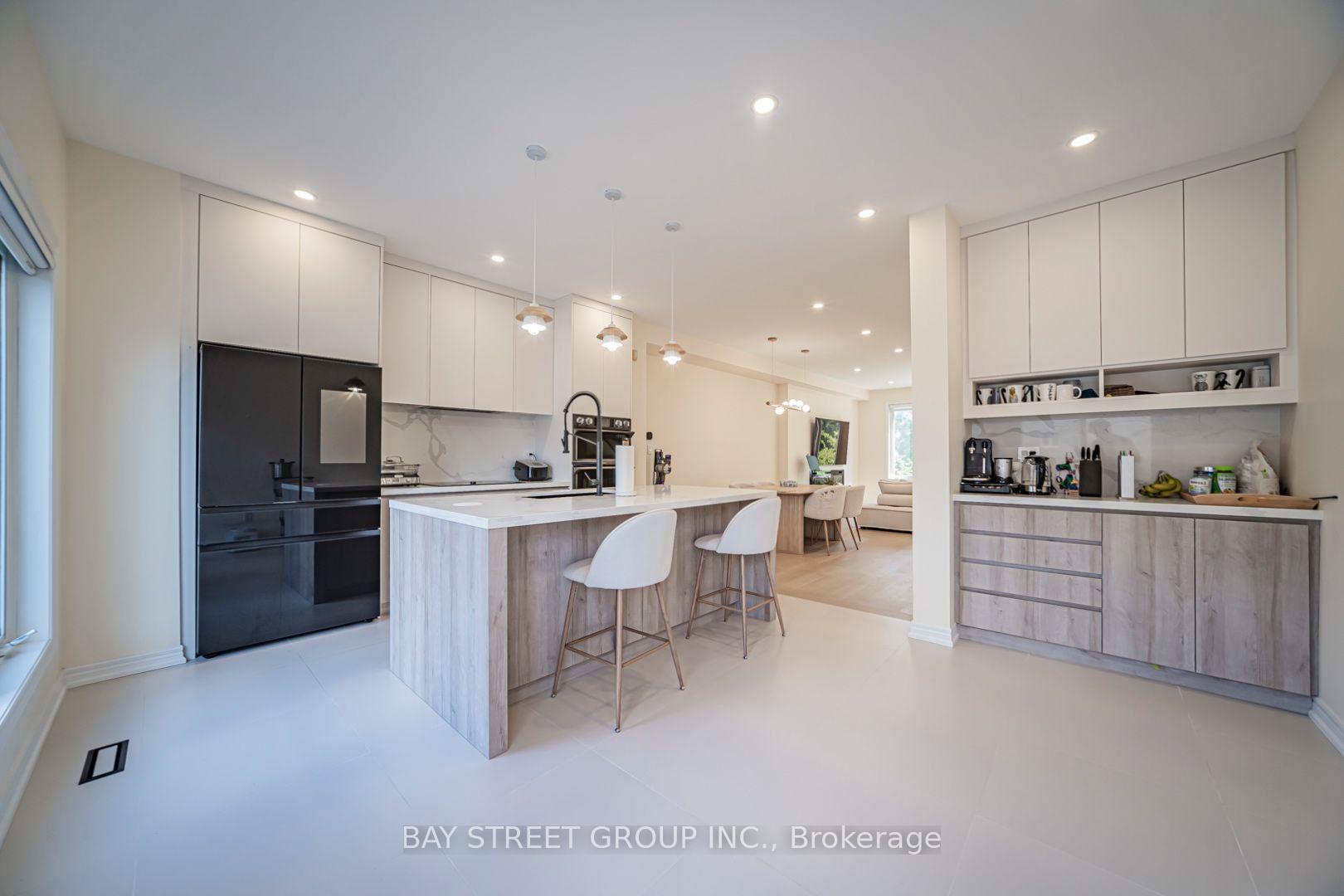Photo 13 of 16 Dahlia Road, Markham, Commerce Valley — HOMEH