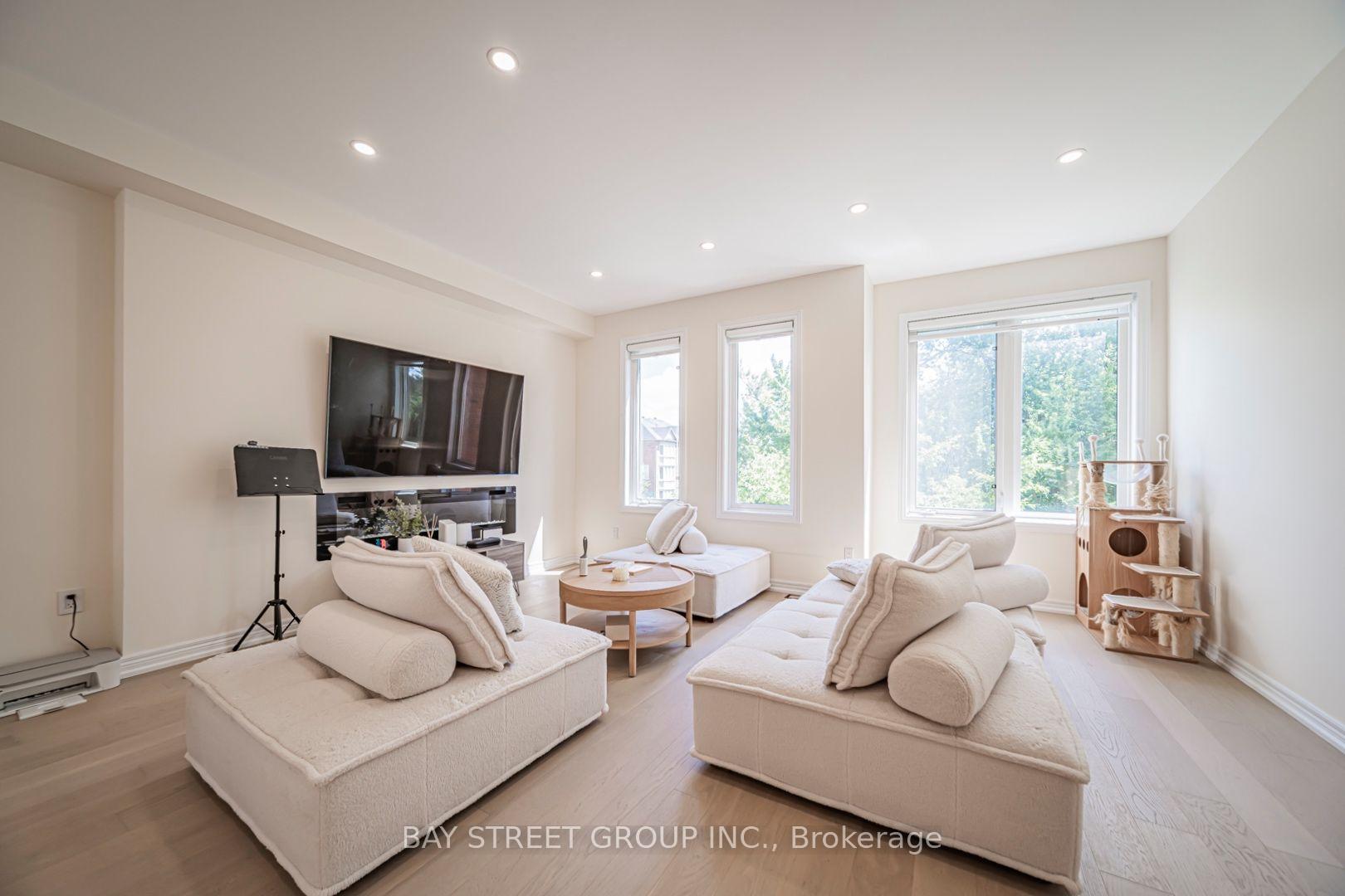 Photo 18 of 16 Dahlia Road, Markham, Commerce Valley — HOMEH