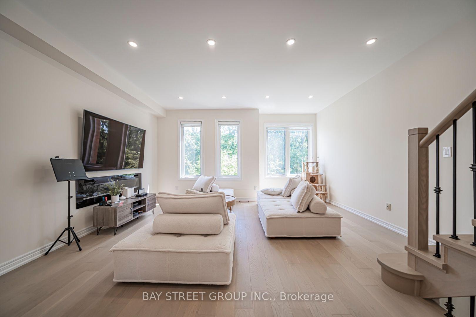 Photo 21 of 16 Dahlia Road, Markham, Commerce Valley — HOMEH