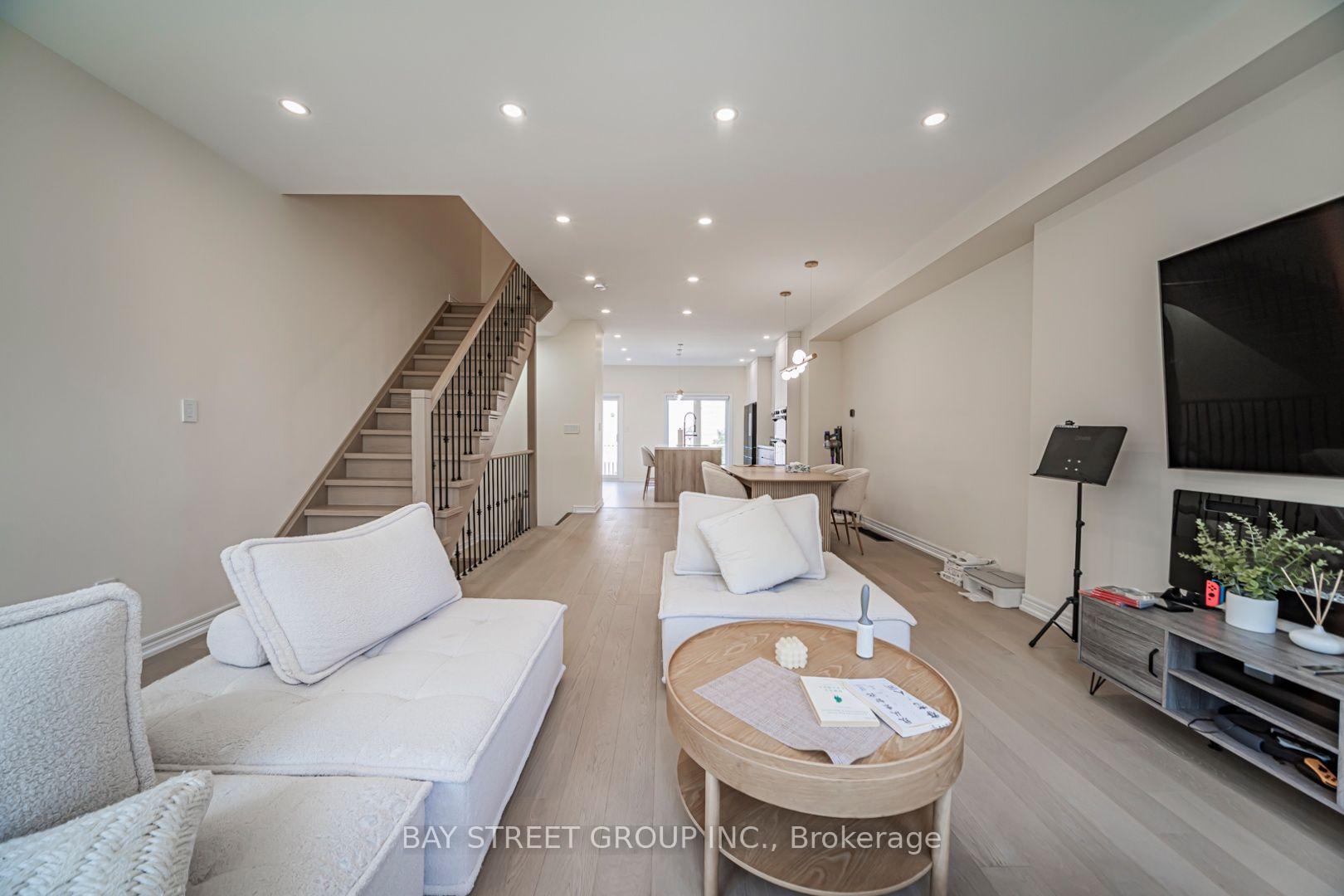 Photo 23 of 16 Dahlia Road, Markham, Commerce Valley — HOMEH