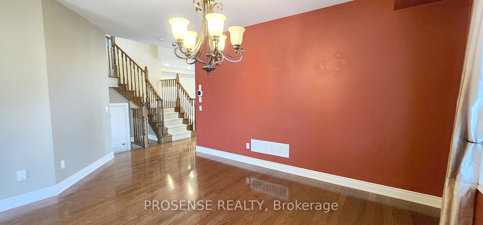 Photo 11 of 190 Nisbet Boulevard, Hamilton, Waterdown — HOMEH
