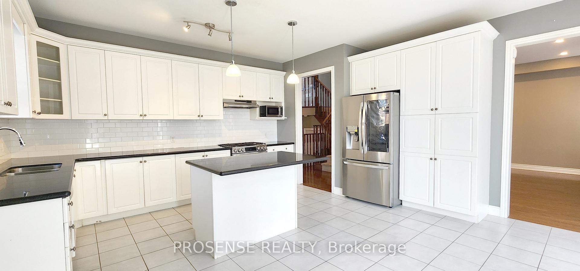 Photo 17 of 190 Nisbet Boulevard, Hamilton, Waterdown — HOMEH