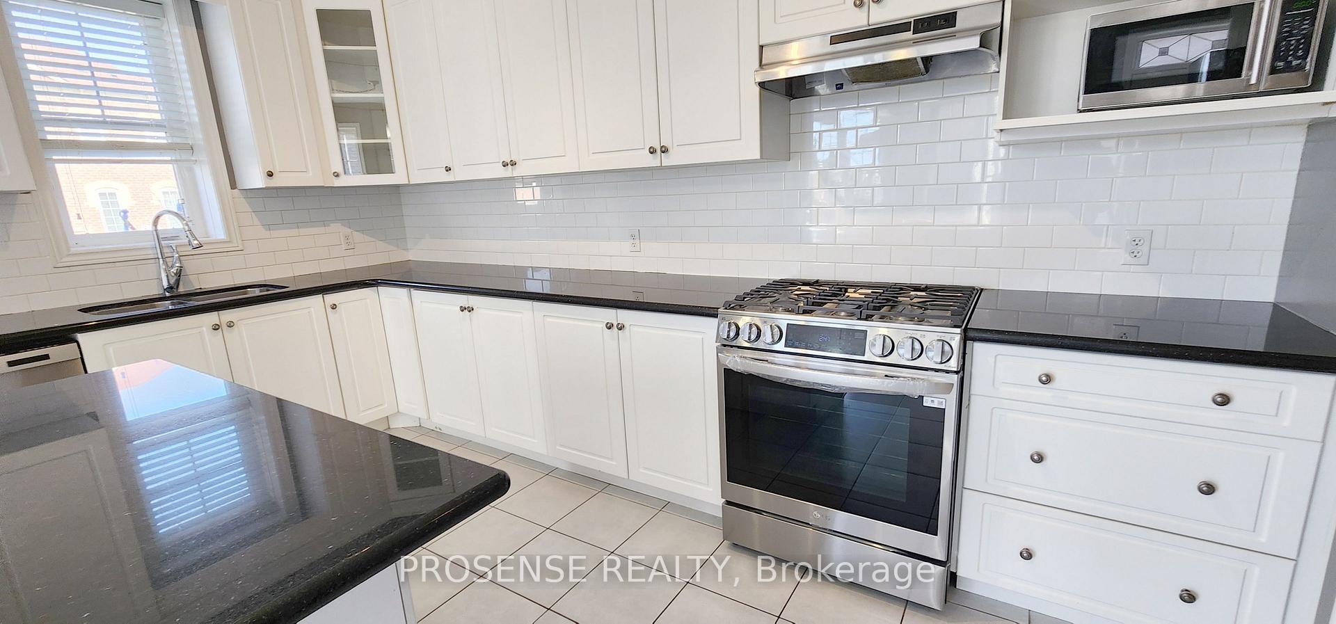Photo 18 of 190 Nisbet Boulevard, Hamilton, Waterdown — HOMEH