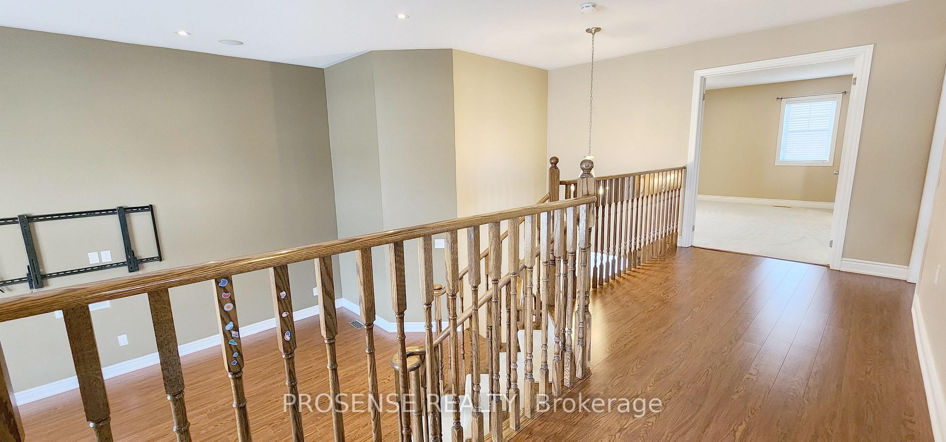 Photo 25 of 190 Nisbet Boulevard, Hamilton, Waterdown — HOMEH