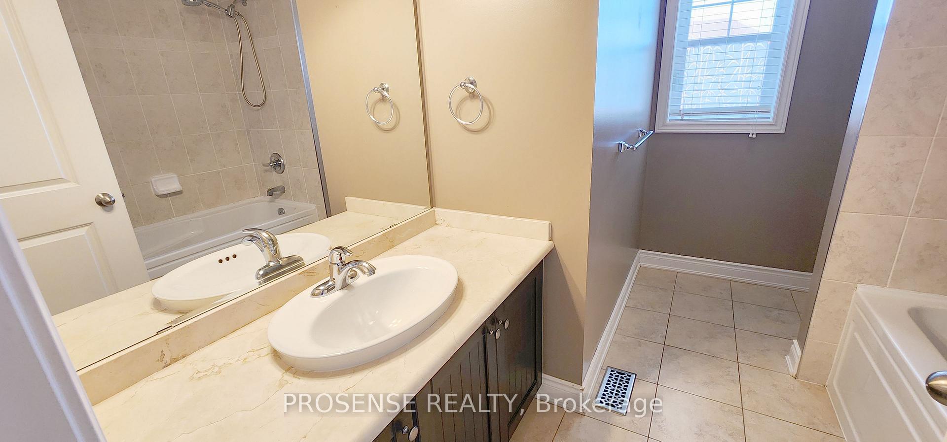 Photo 34 of 190 Nisbet Boulevard, Hamilton, Waterdown — HOMEH