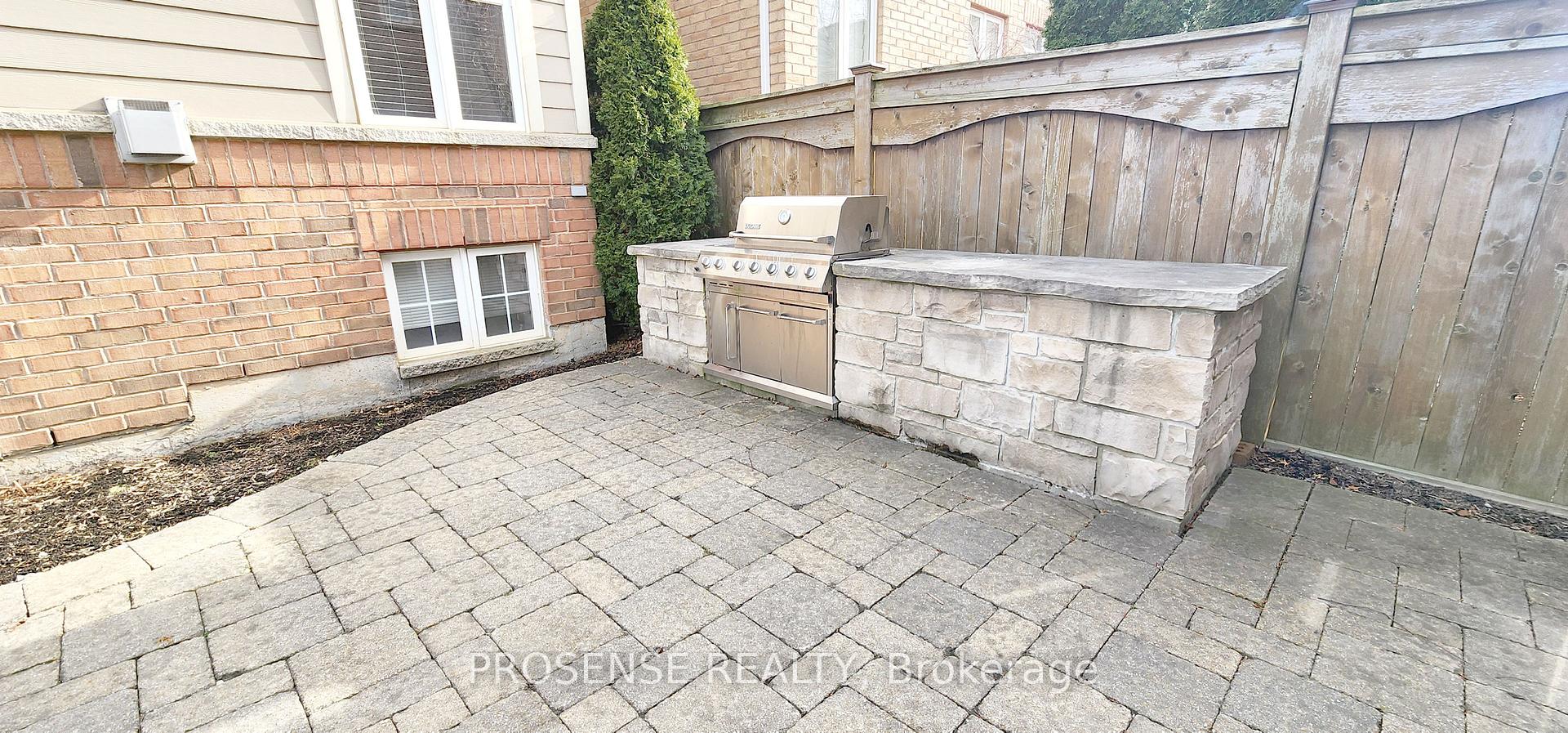 Photo 37 of 190 Nisbet Boulevard, Hamilton, Waterdown — HOMEH
