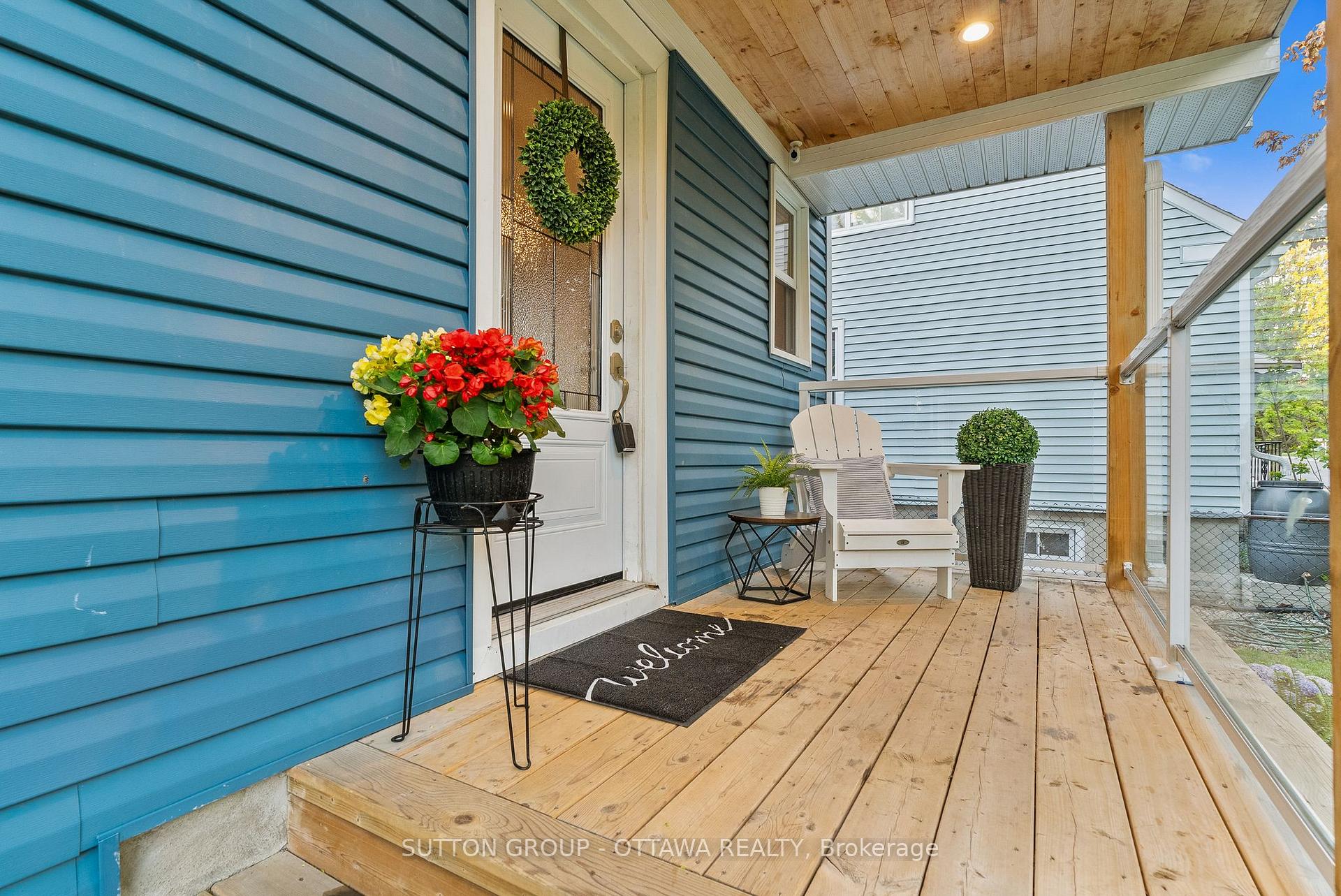 Photo 4 of 409 Blake Boulevard, Ottawa, Vanier — HOMEH