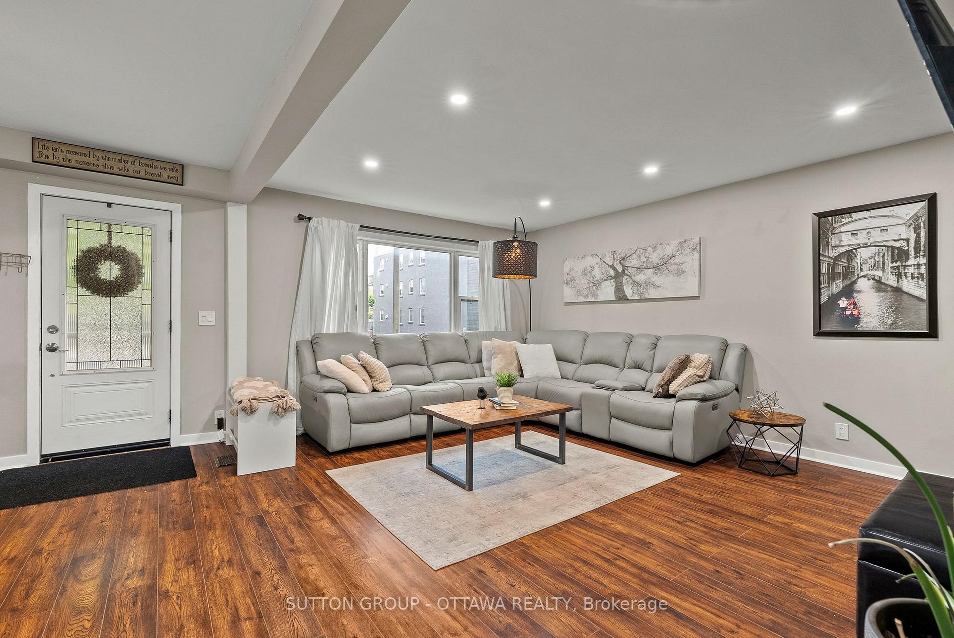 Photo 11 of 409 Blake Boulevard, Ottawa, Vanier — HOMEH