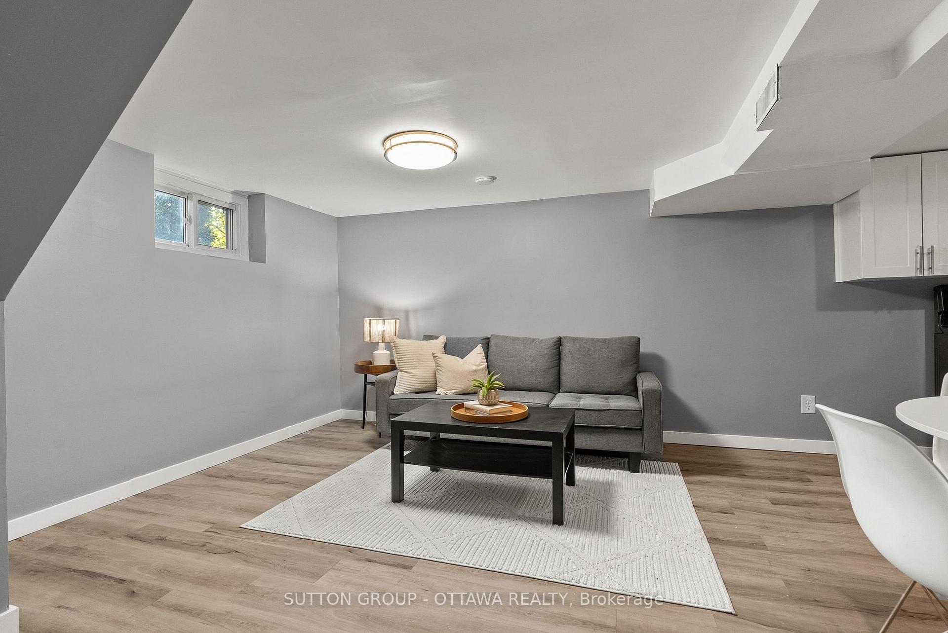 Photo 32 of 409 Blake Boulevard, Ottawa, Vanier — HOMEH