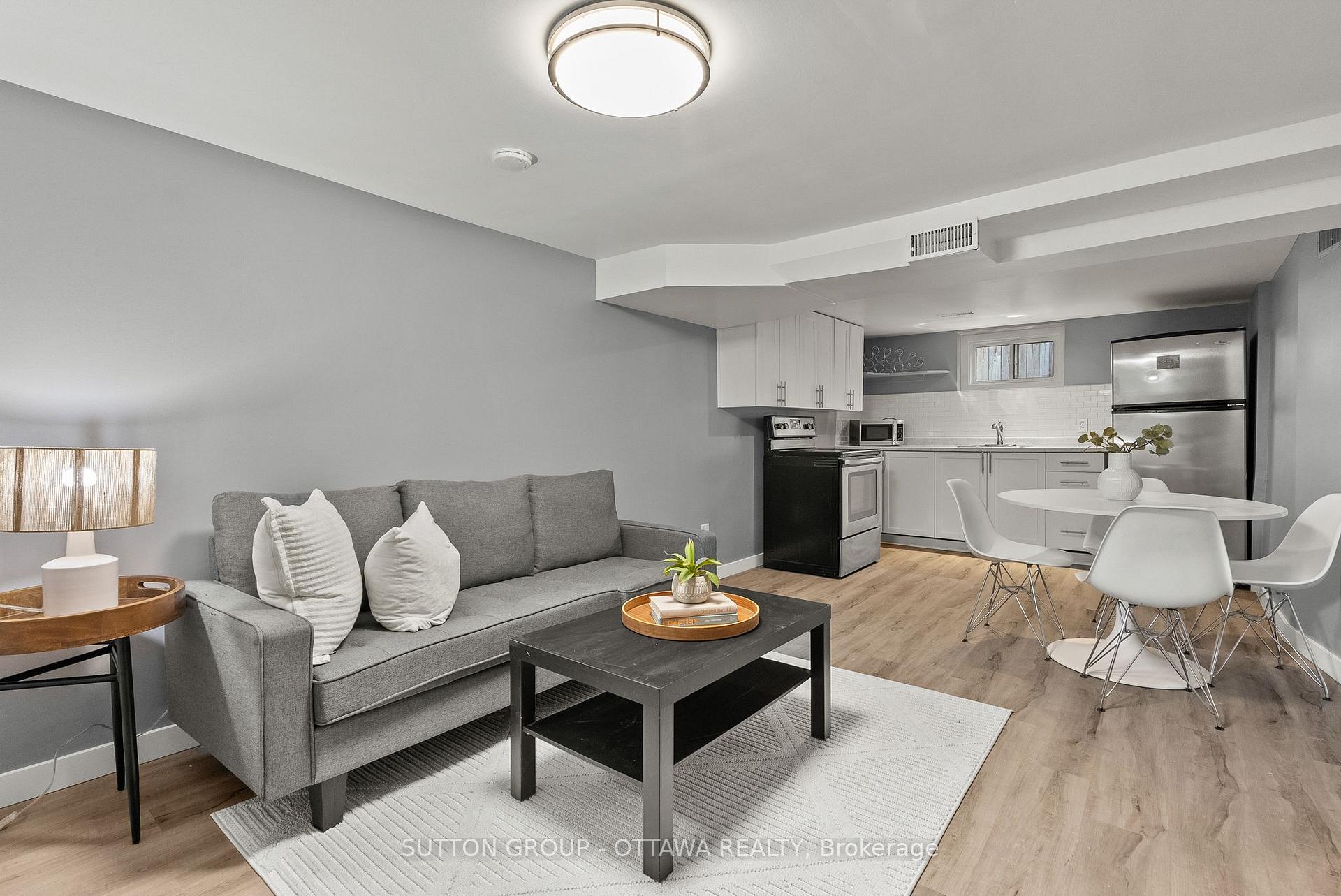Photo 33 of 409 Blake Boulevard, Ottawa, Vanier — HOMEH