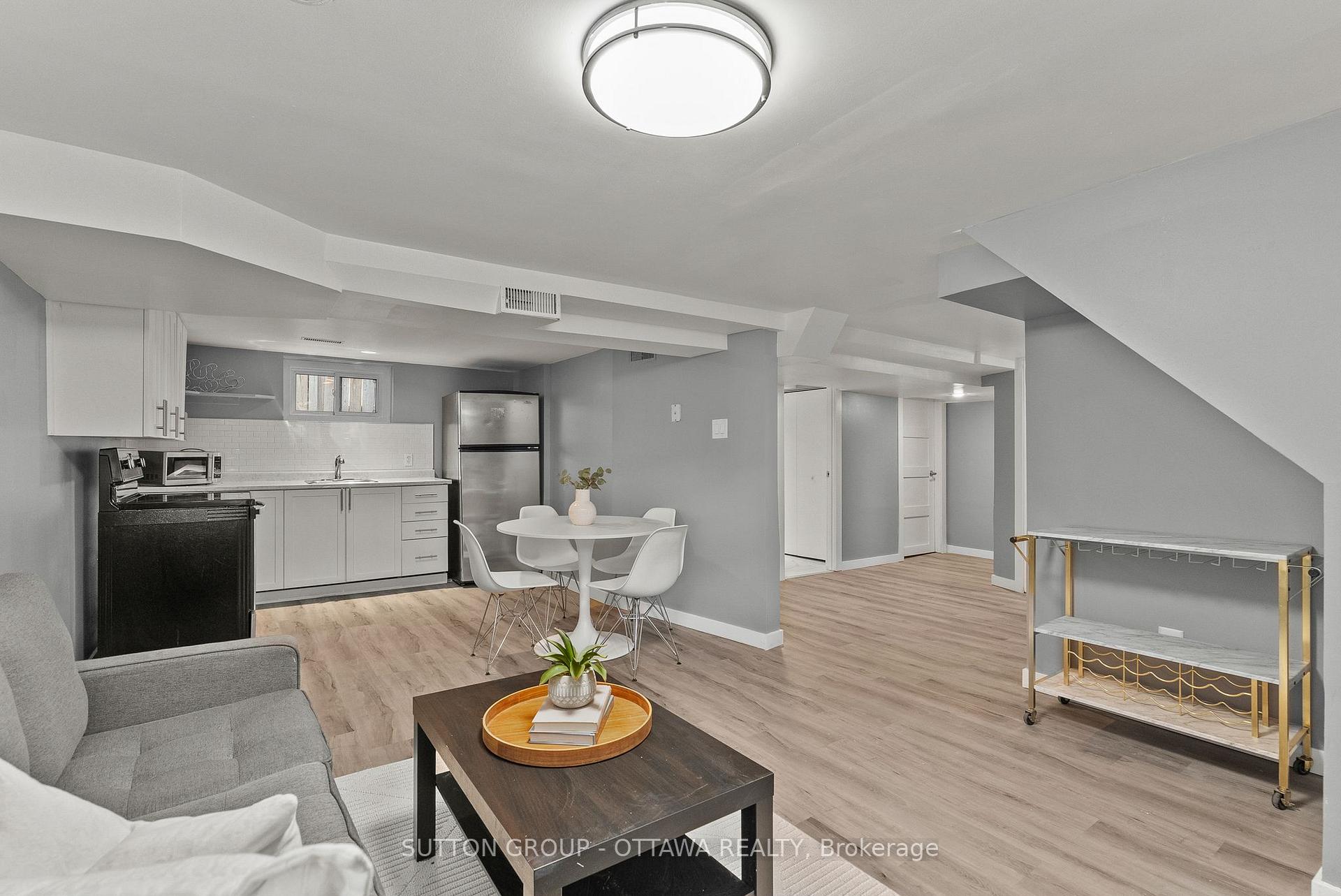 Photo 34 of 409 Blake Boulevard, Ottawa, Vanier — HOMEH