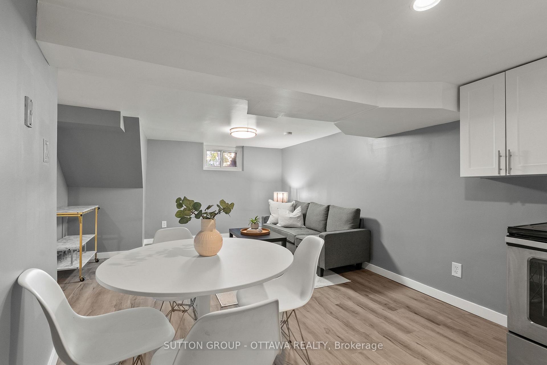 Photo 37 of 409 Blake Boulevard, Ottawa, Vanier — HOMEH