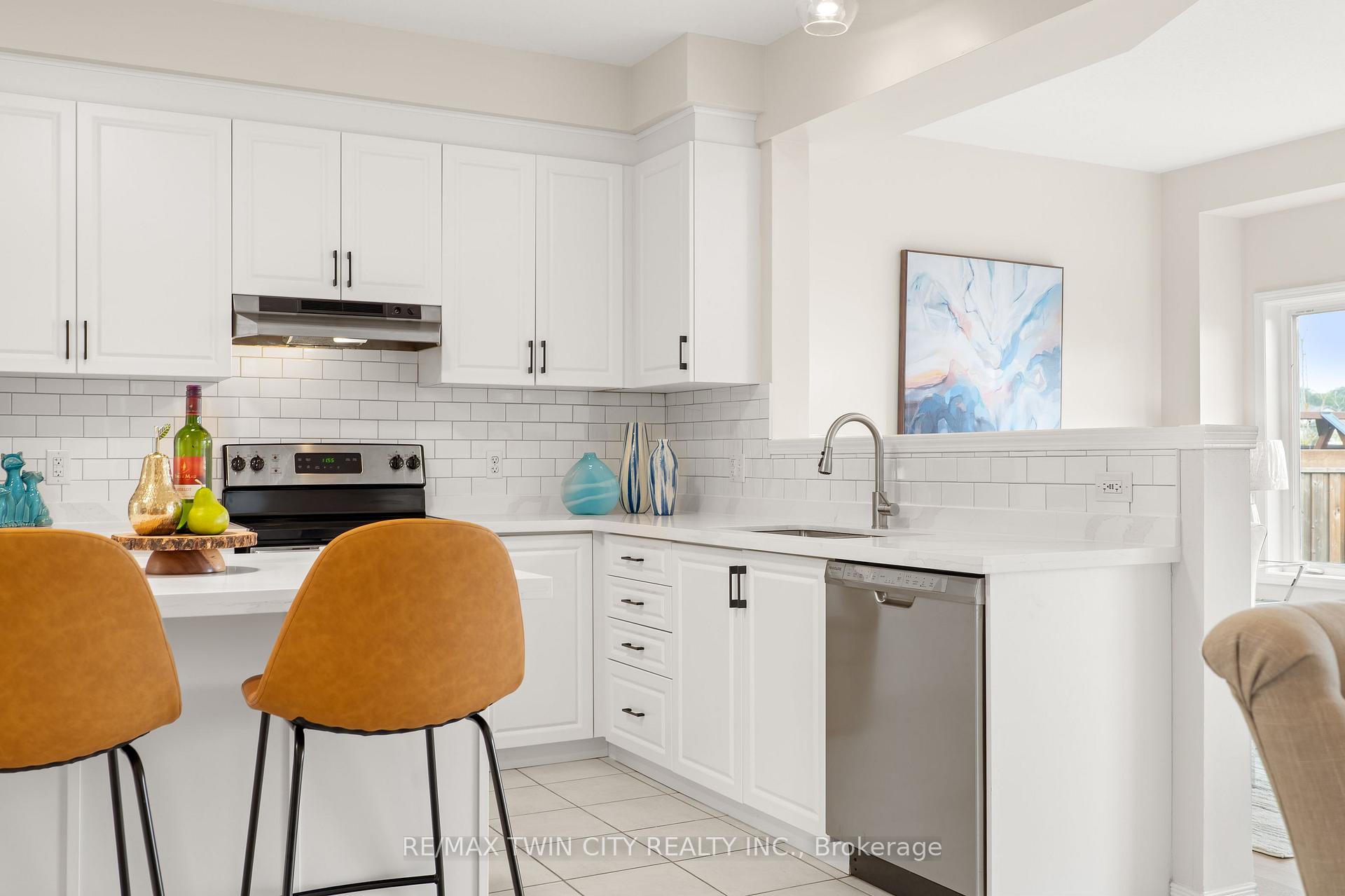Photo 9 of 680 Blair Creek Drive, Kitchener, Doon South — HOMEH