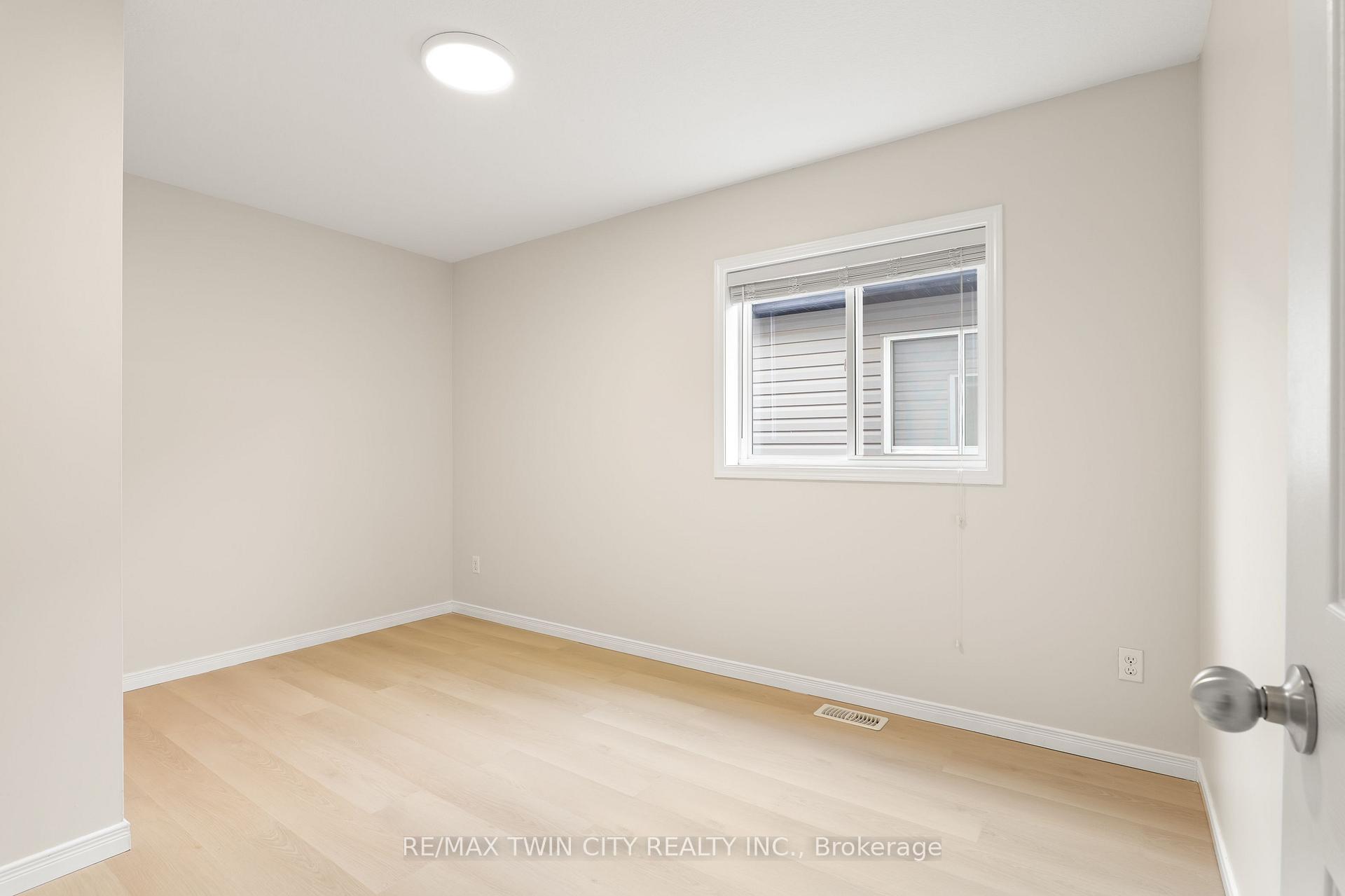 Photo 33 of 680 Blair Creek Drive, Kitchener, Doon South — HOMEH