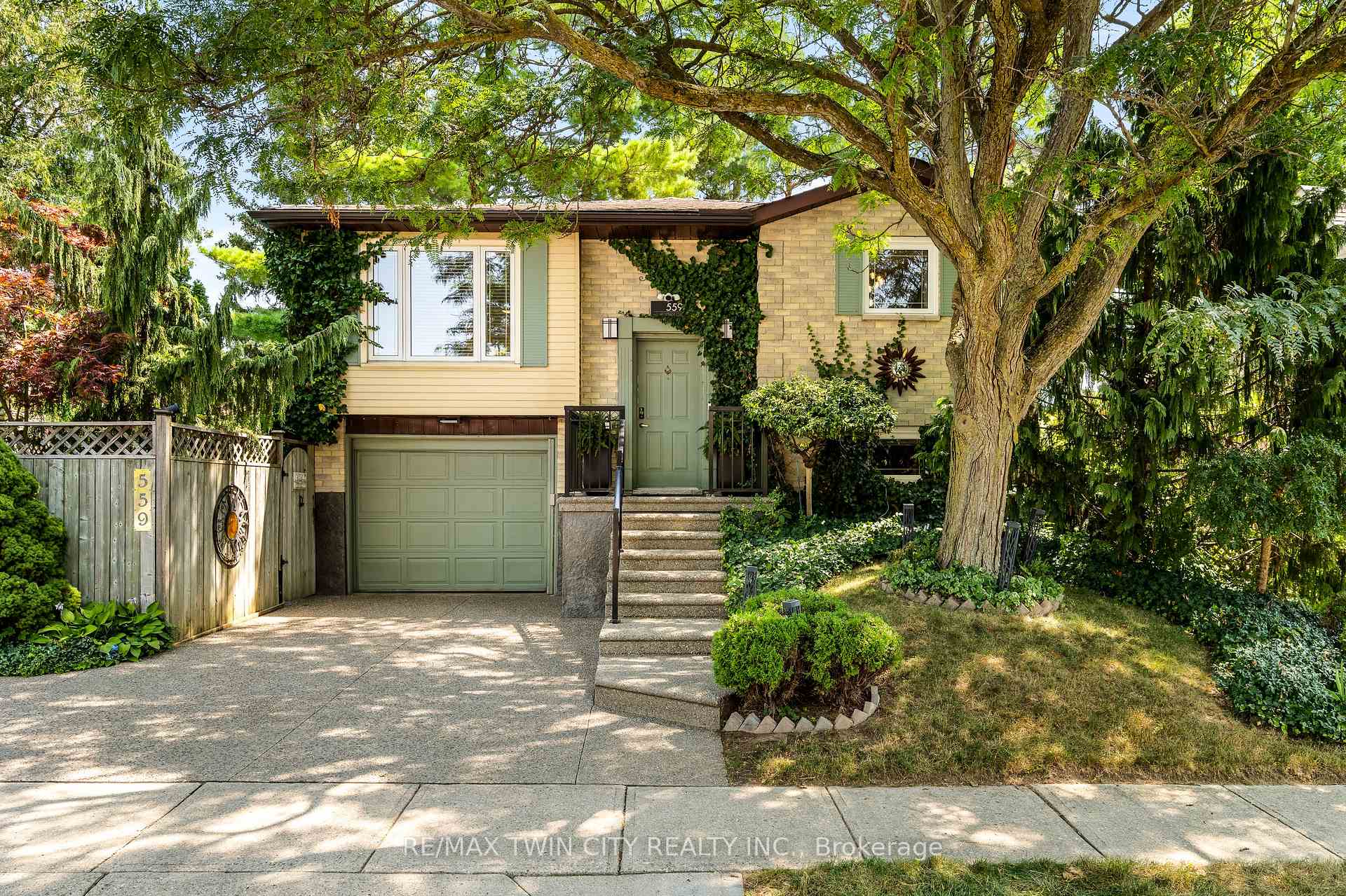 Photo 3 of 559 Halberstadt Circle, Cambridge, Preston Heights — HOMEH