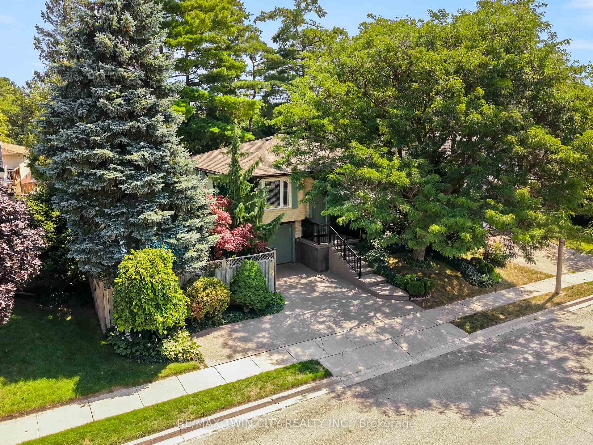 Photo 5 of 559 Halberstadt Circle, Cambridge, Preston Heights — HOMEH