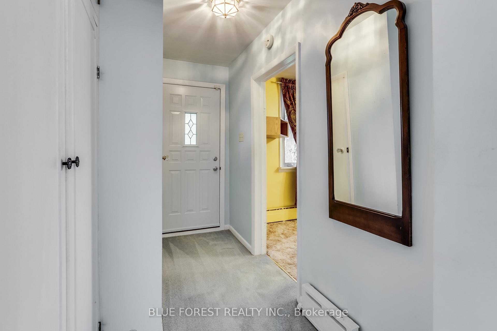 Photo 8 of 1039 Frances Street, London, East M — HOMEH