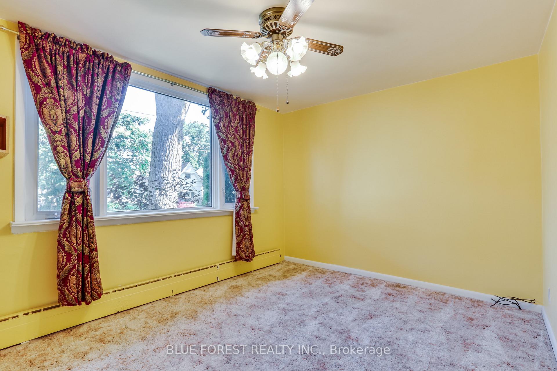 Photo 6 of 1039 Frances Street, London, East M — HOMEH