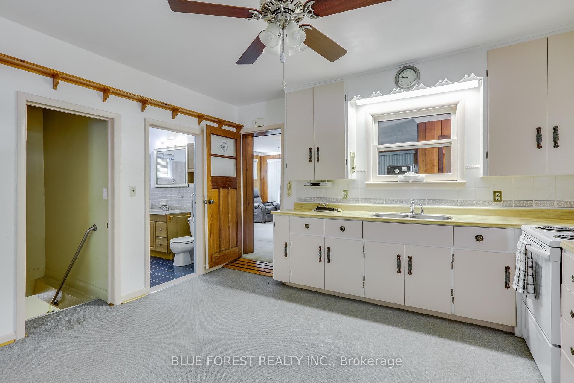 Photo 18 of 1039 Frances Street, London, East M — HOMEH