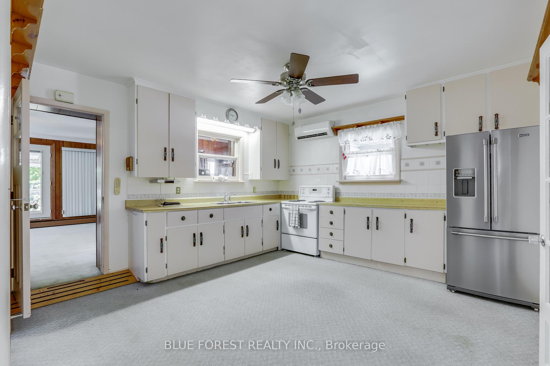Photo 21 of 1039 Frances Street, London, East M — HOMEH