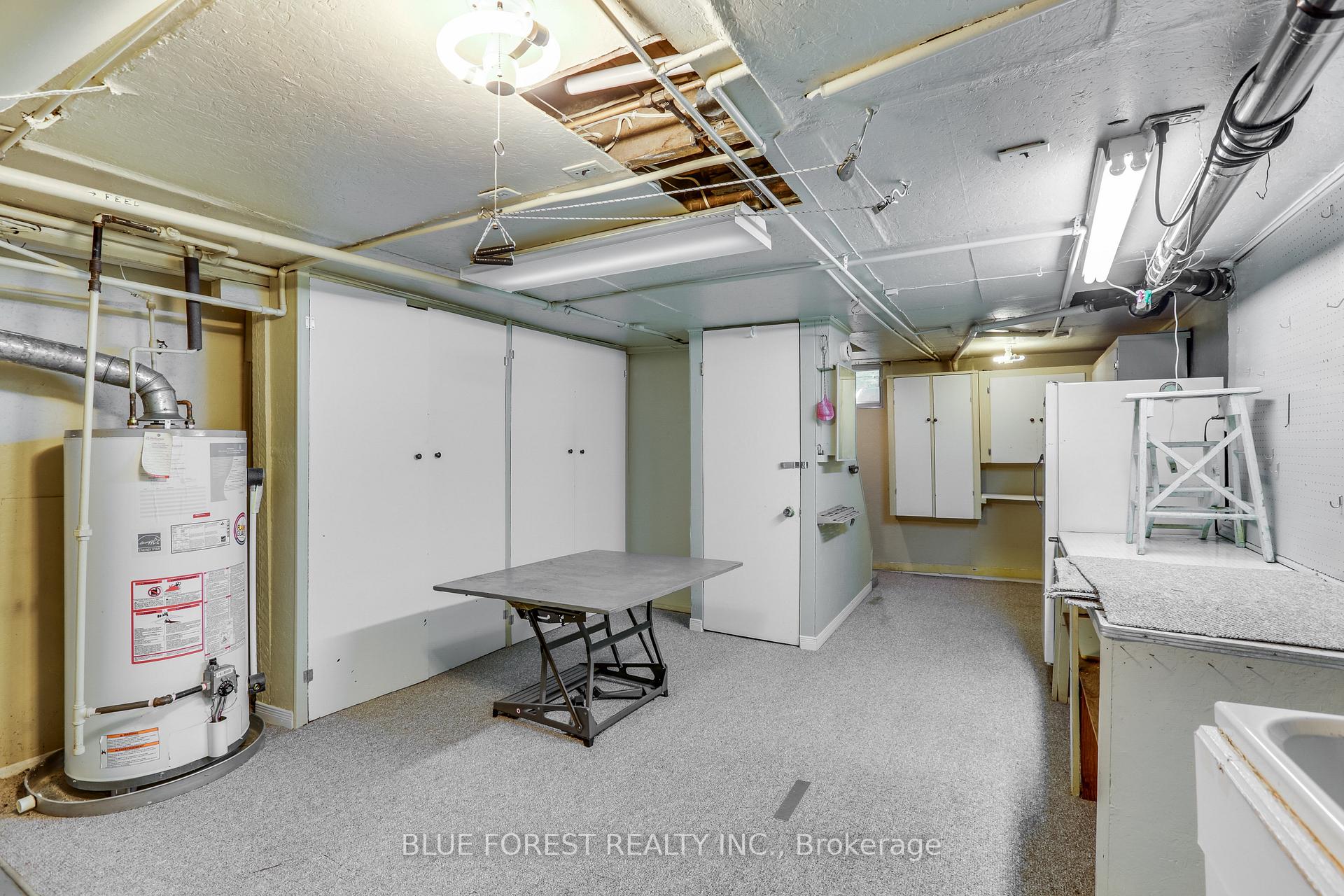 Photo 32 of 1039 Frances Street, London, East M — HOMEH