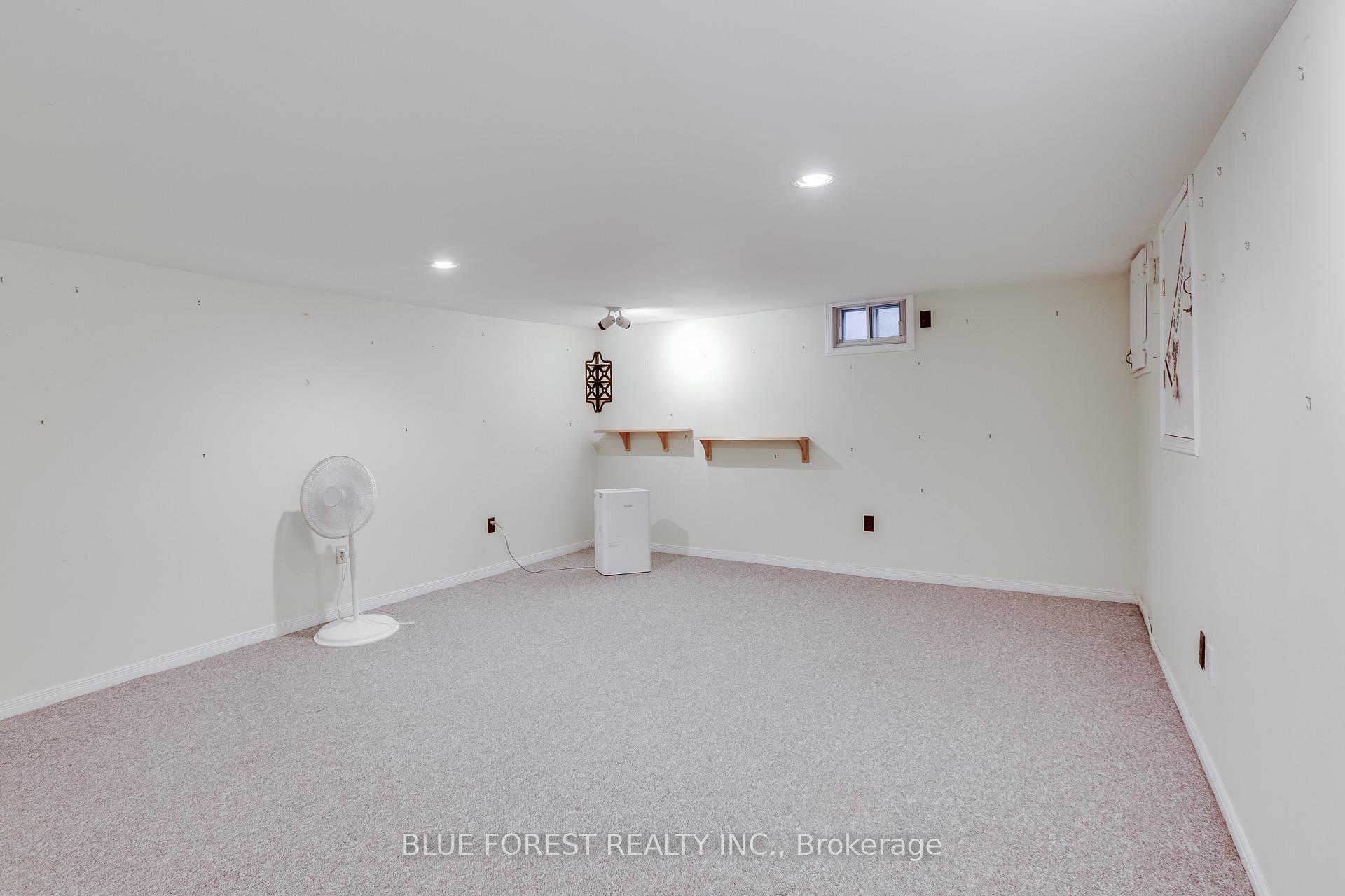 Photo 44 of 1039 Frances Street, London, East M — HOMEH