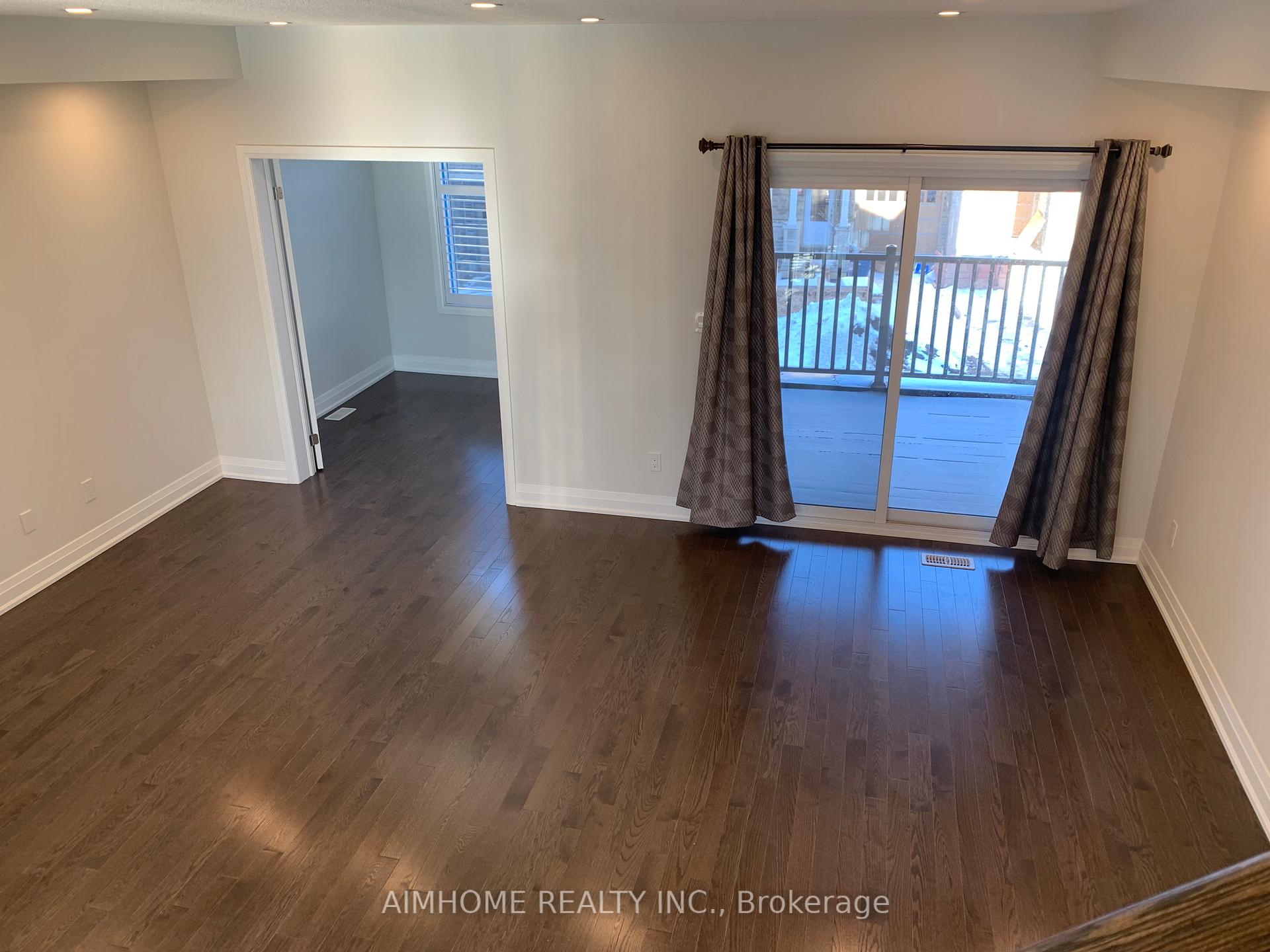 Photo 6 of 12 Summerbeam Way, Brampton, Bram West — HOMEH