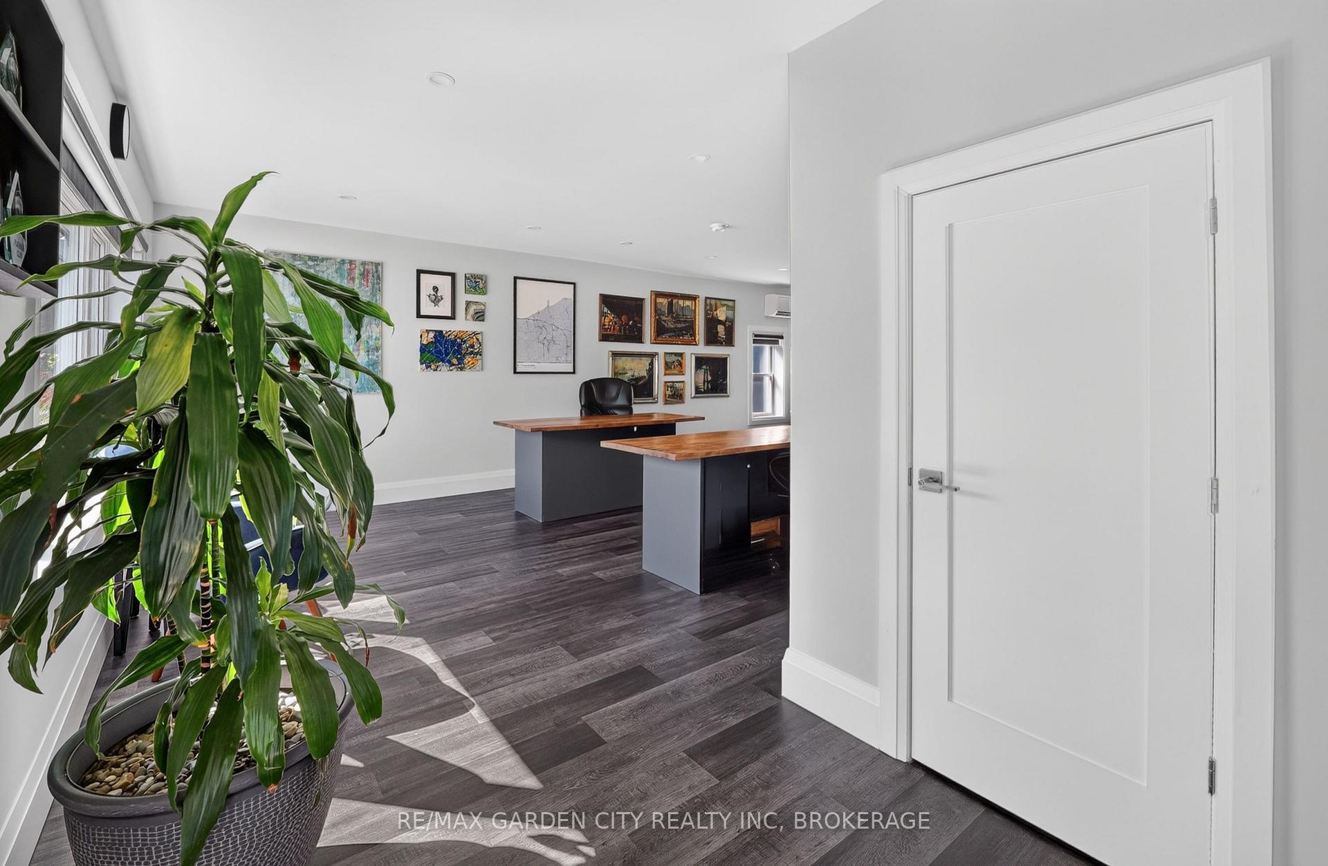 Photo 12 of 135 Lake Street, St. Catharines, Downtown — HOMEH