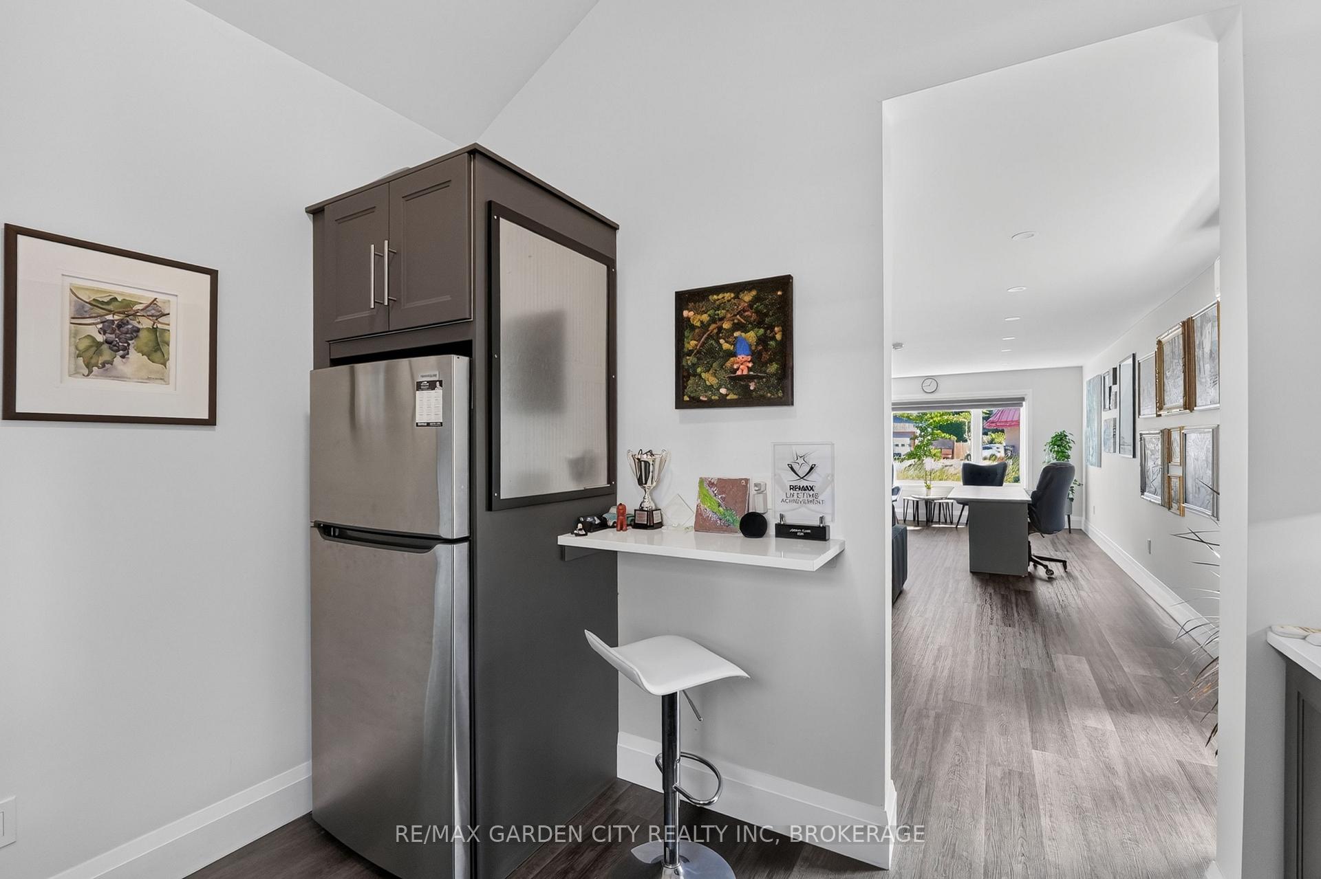 Photo 21 of 135 Lake Street, St. Catharines, Downtown — HOMEH