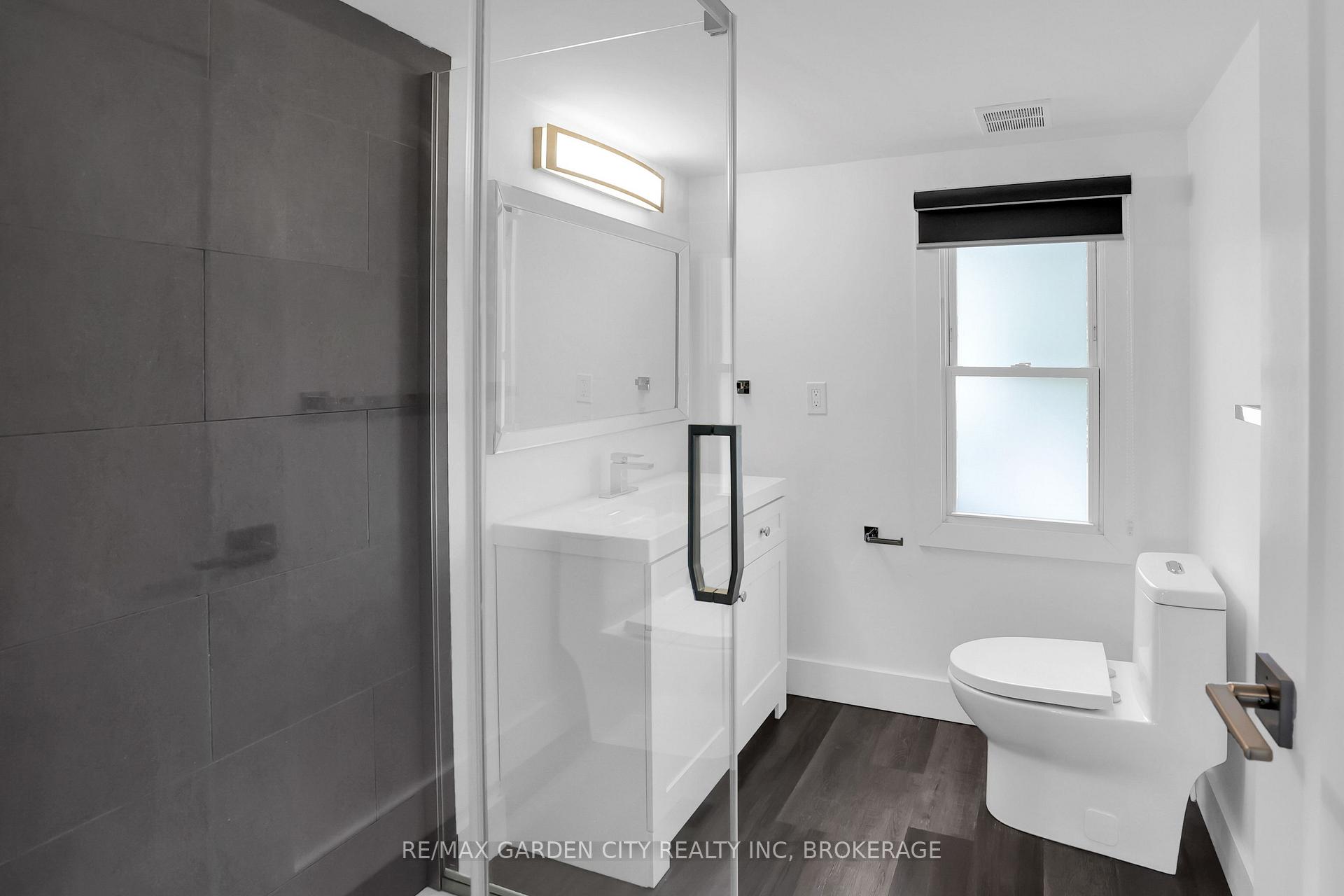 Photo 47 of 135 Lake Street, St. Catharines, Downtown — HOMEH