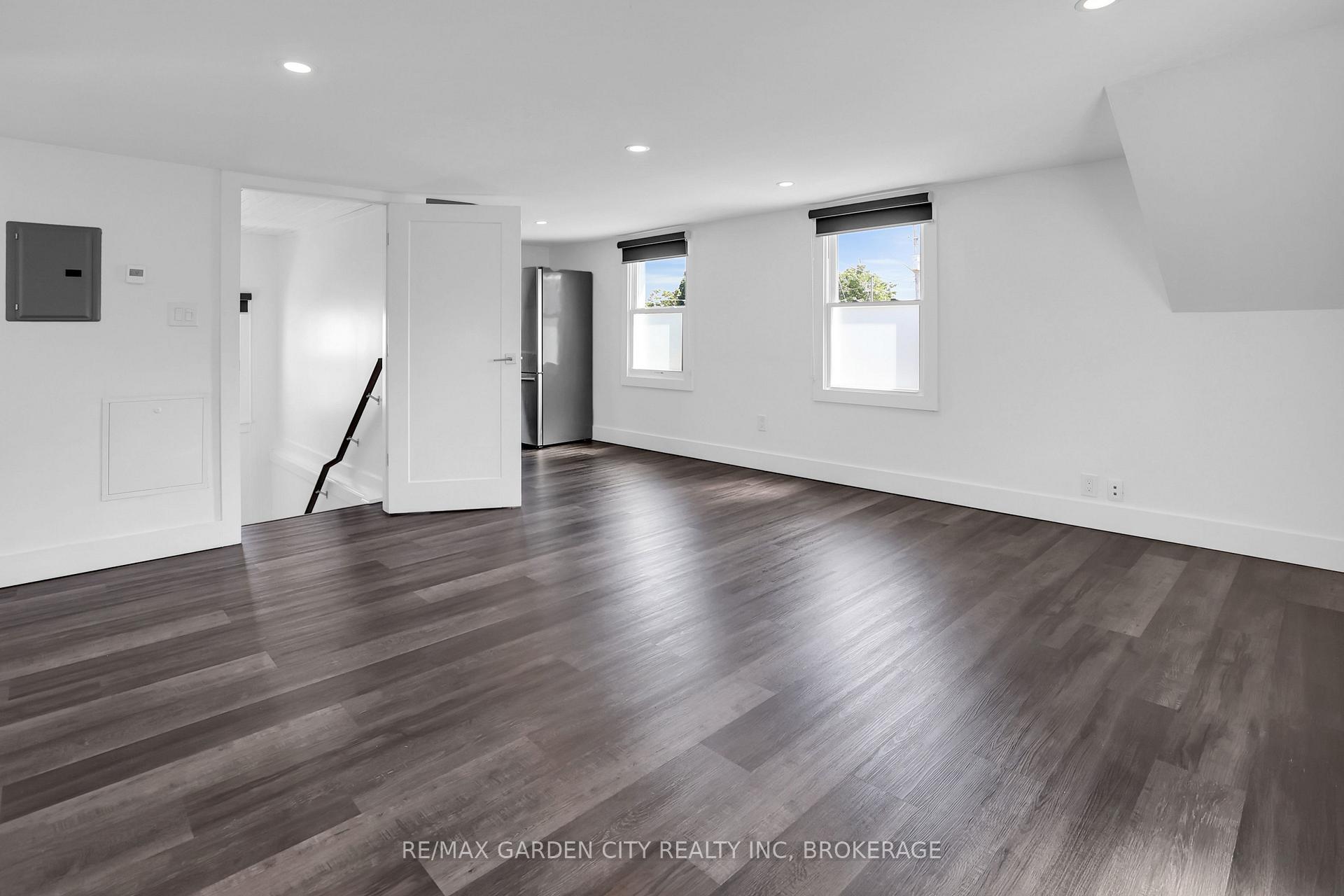 Photo 49 of 135 Lake Street, St. Catharines, Downtown — HOMEH